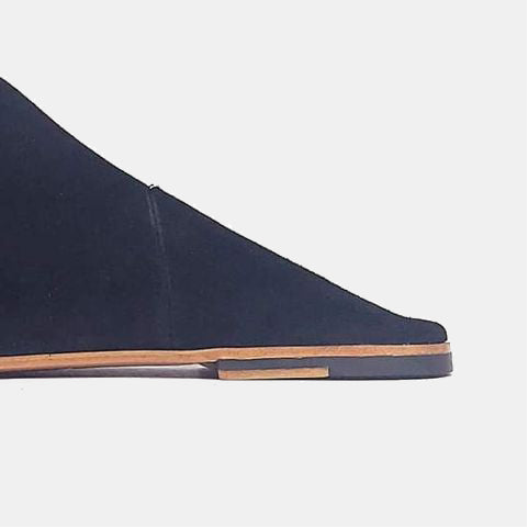 102 Luxury Balgha in Black Suede