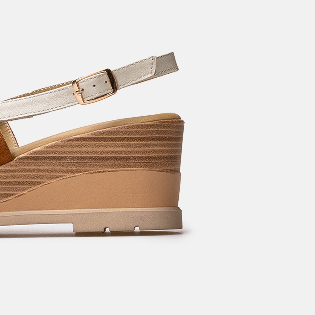 Volzak 5010 Sandale en daim Camel