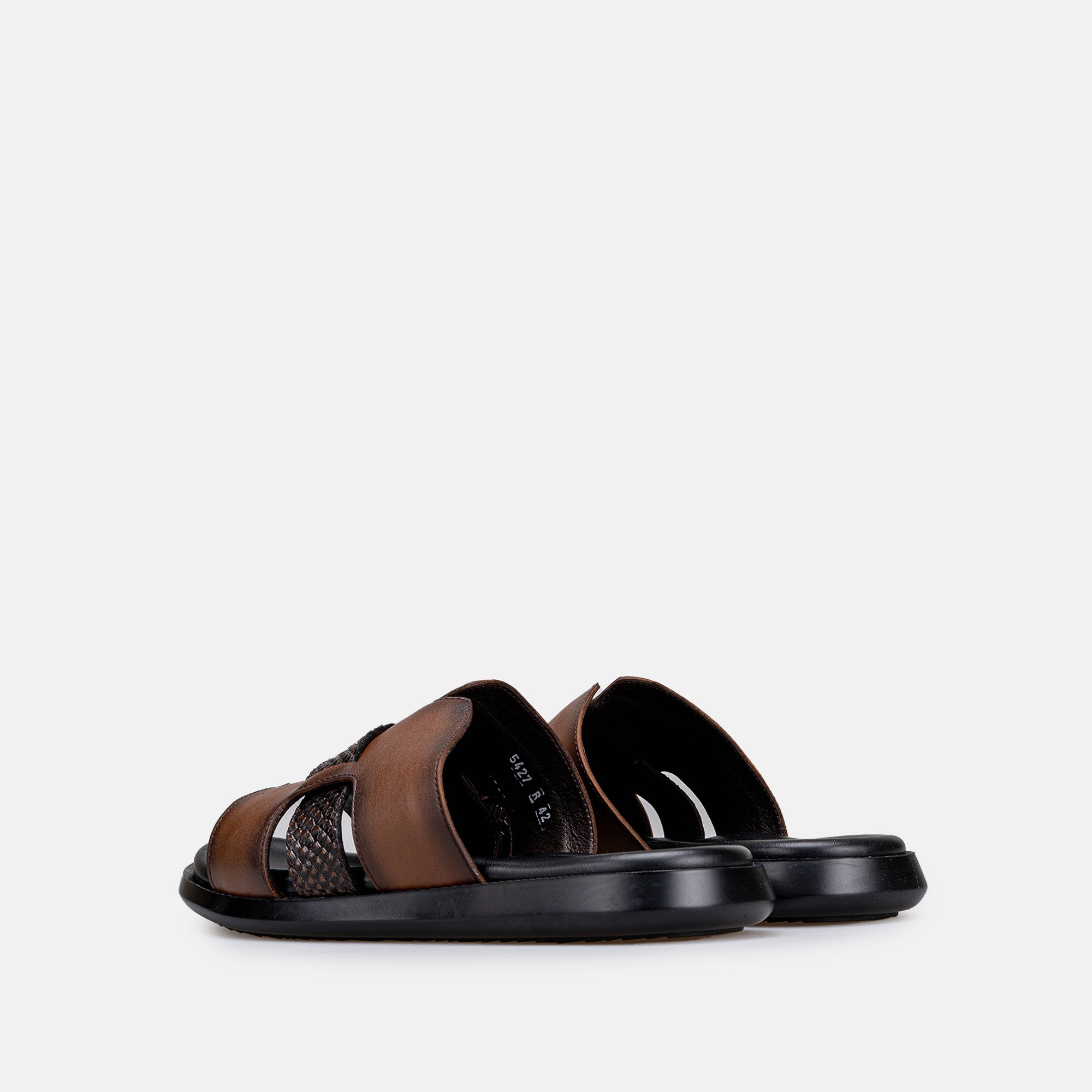 Volzak 5427 Sandale en cuir Marron vintage