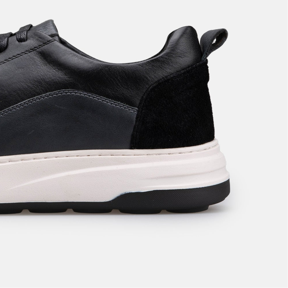 Volzak 6056 Black leather sneaker