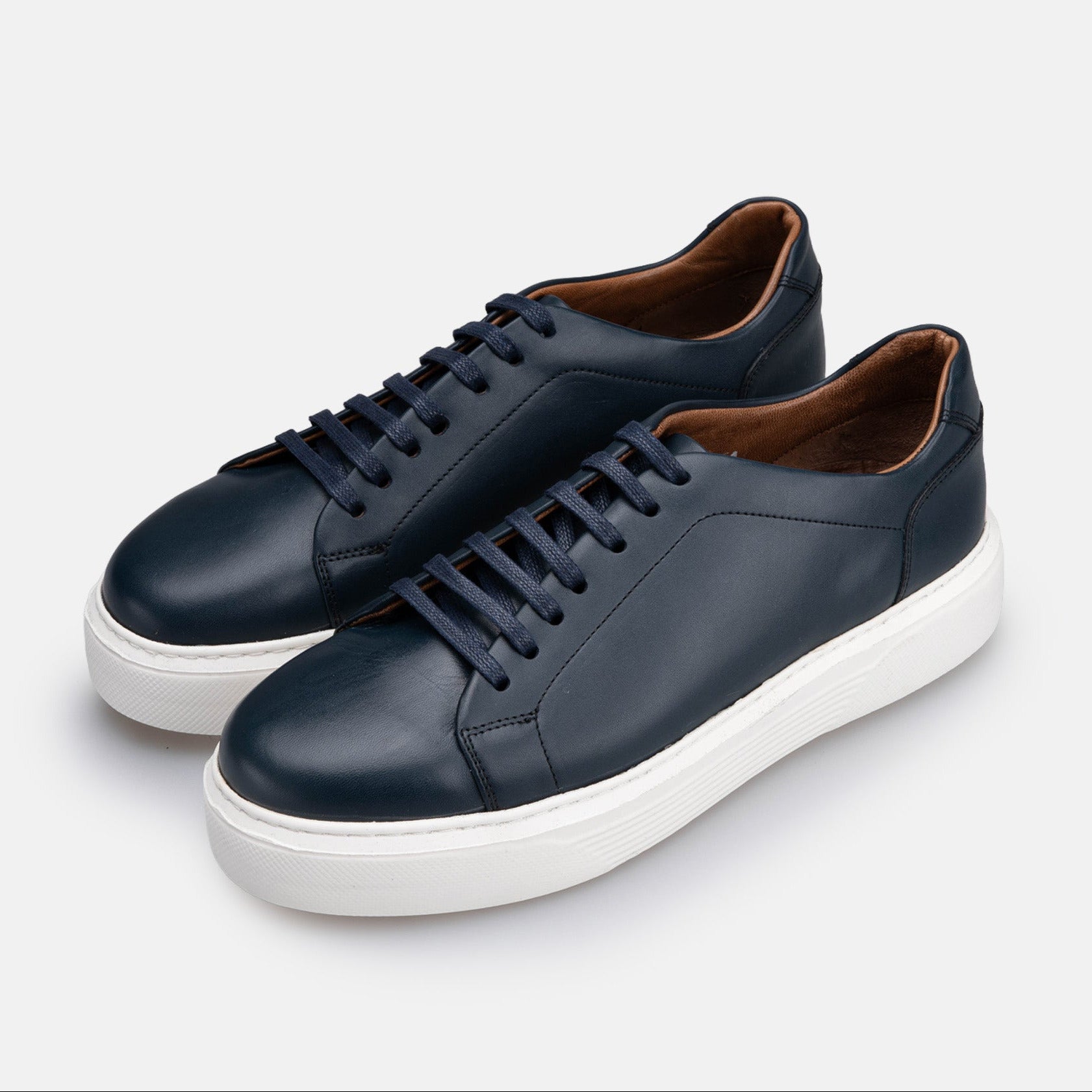 Volzak 5214 basket en cuir bleu