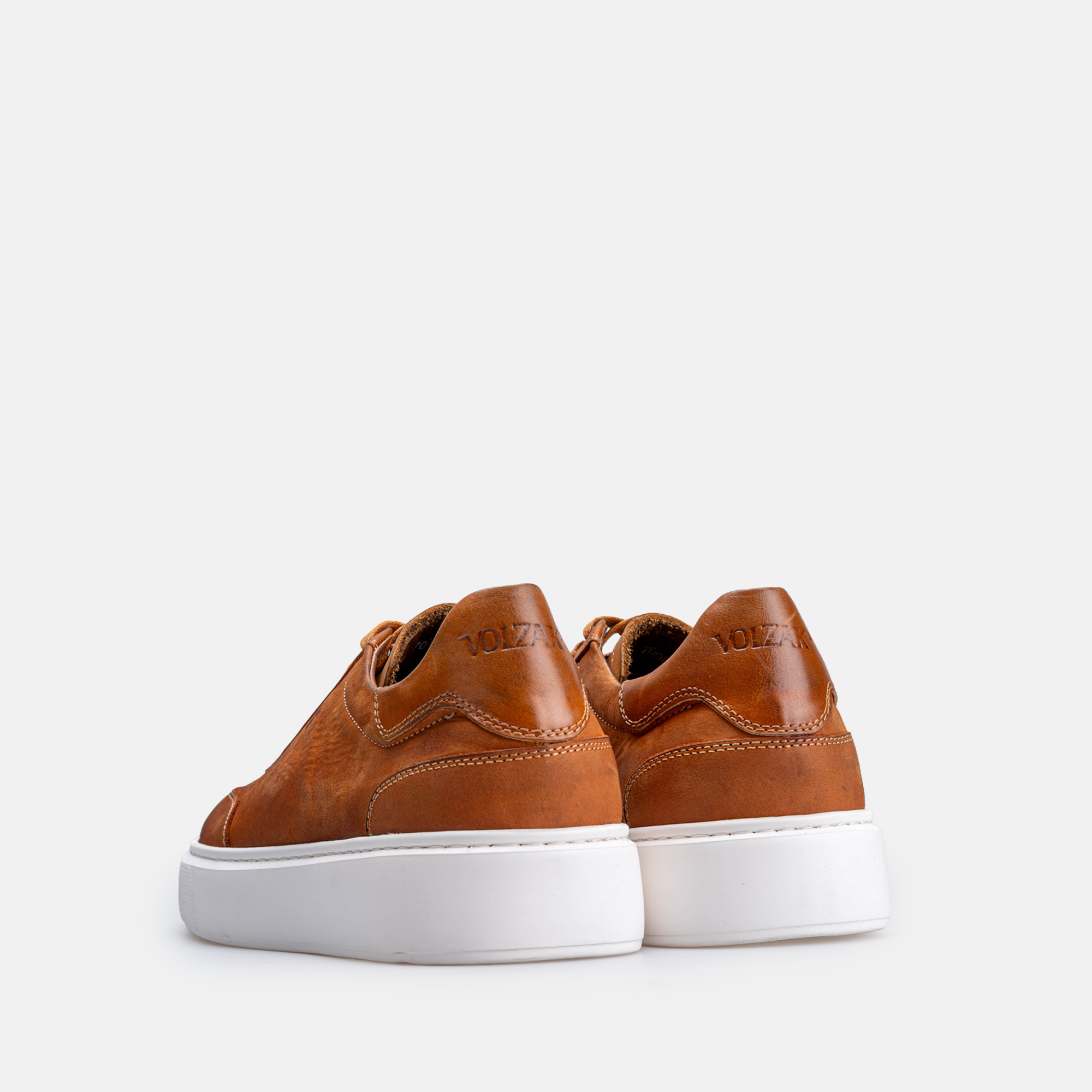 Volzak 7008 Basket en nubuck Camel