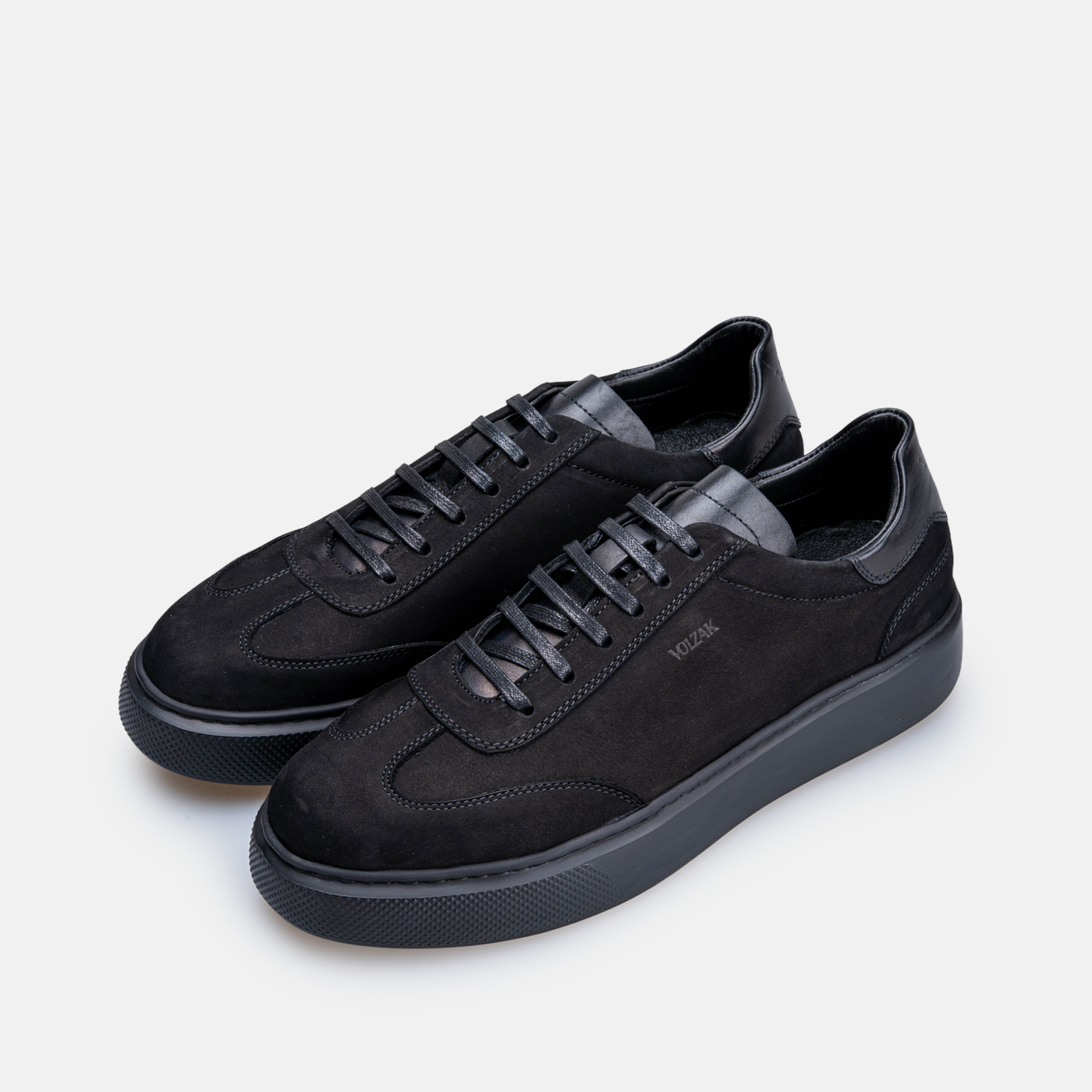 Volzak 7008 Basket en nubuck Noir