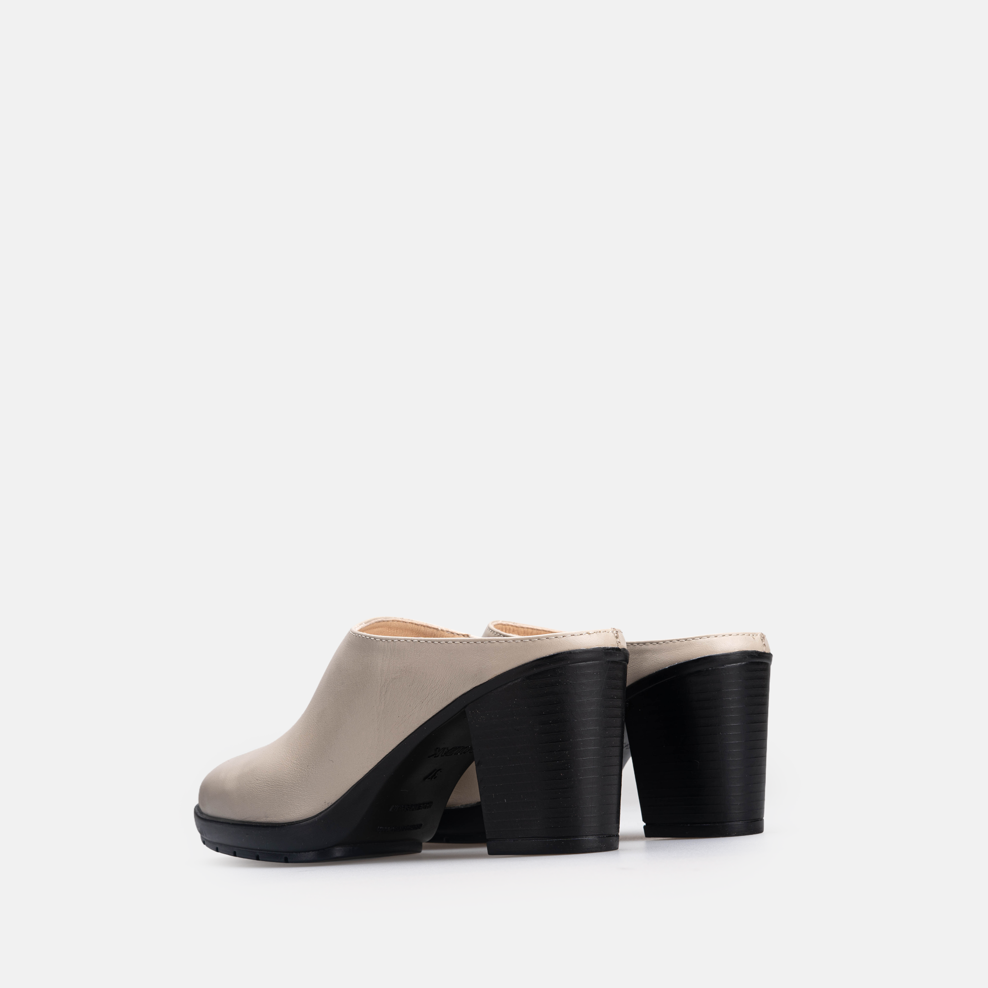 Volzak 686 Sabot à talon en cuir Beige