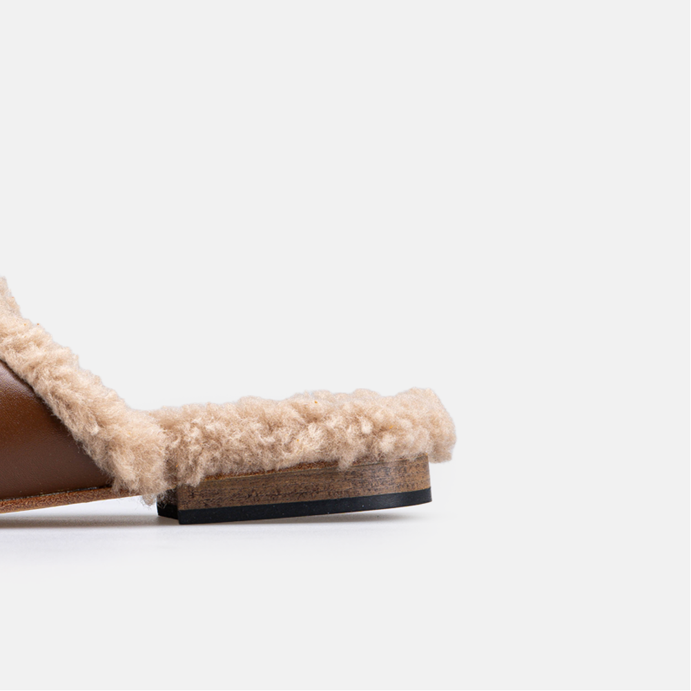 Volzak 4053 Mule en cuir Camel