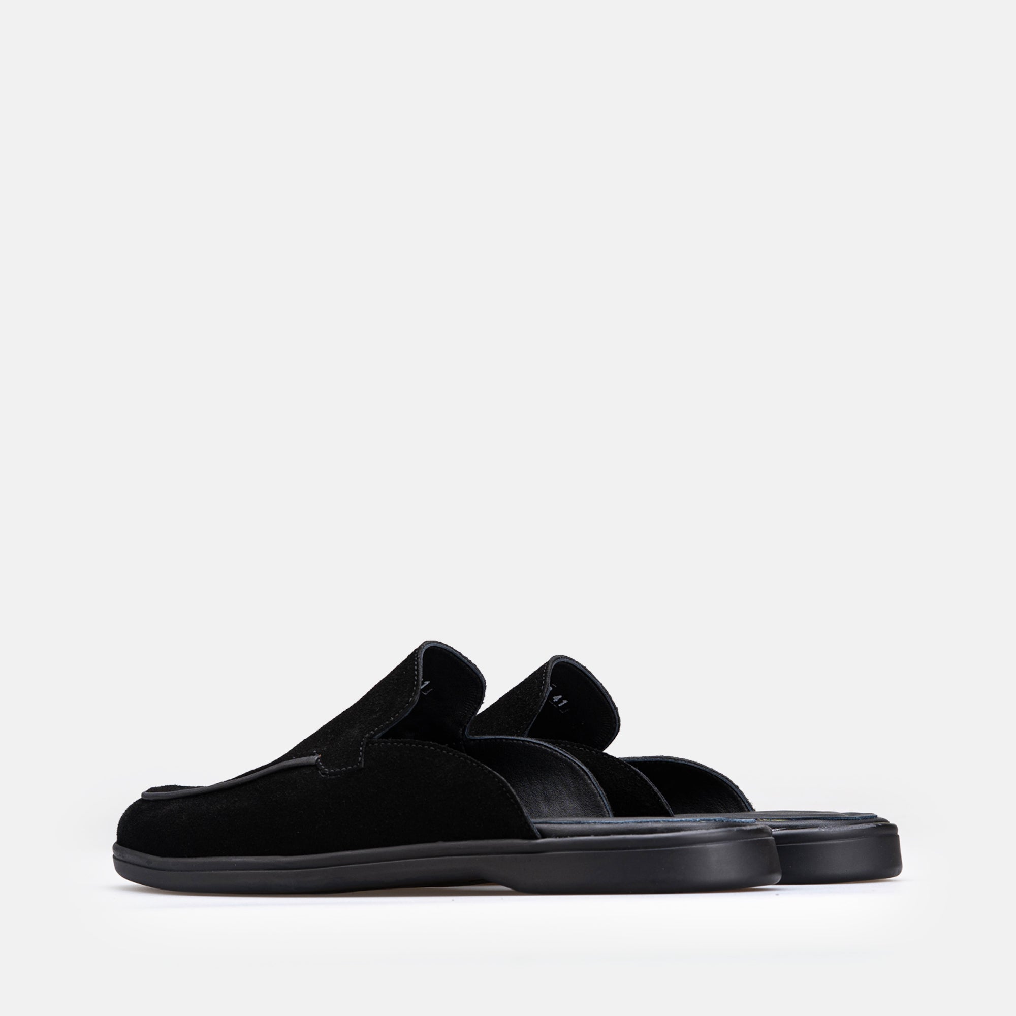 Volzak 5606 Mule en daim Noir