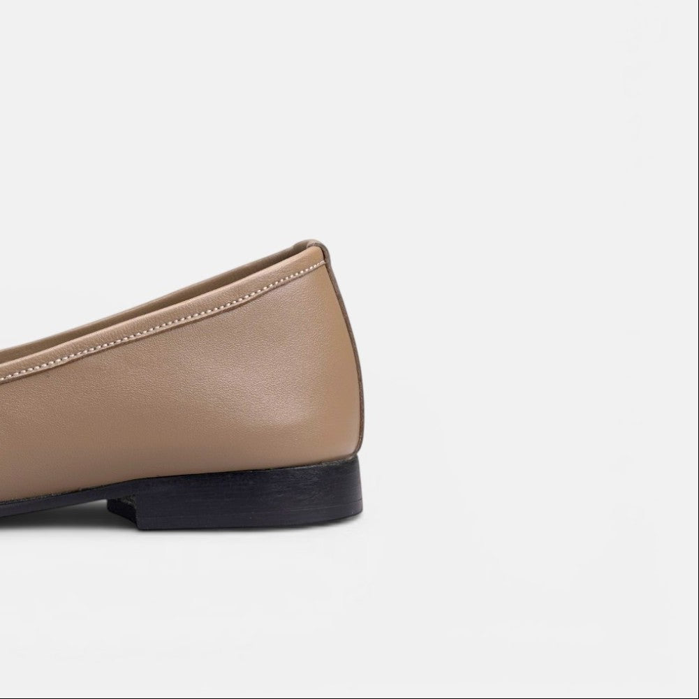 Volzak 078 Ballerine en cuir Beige