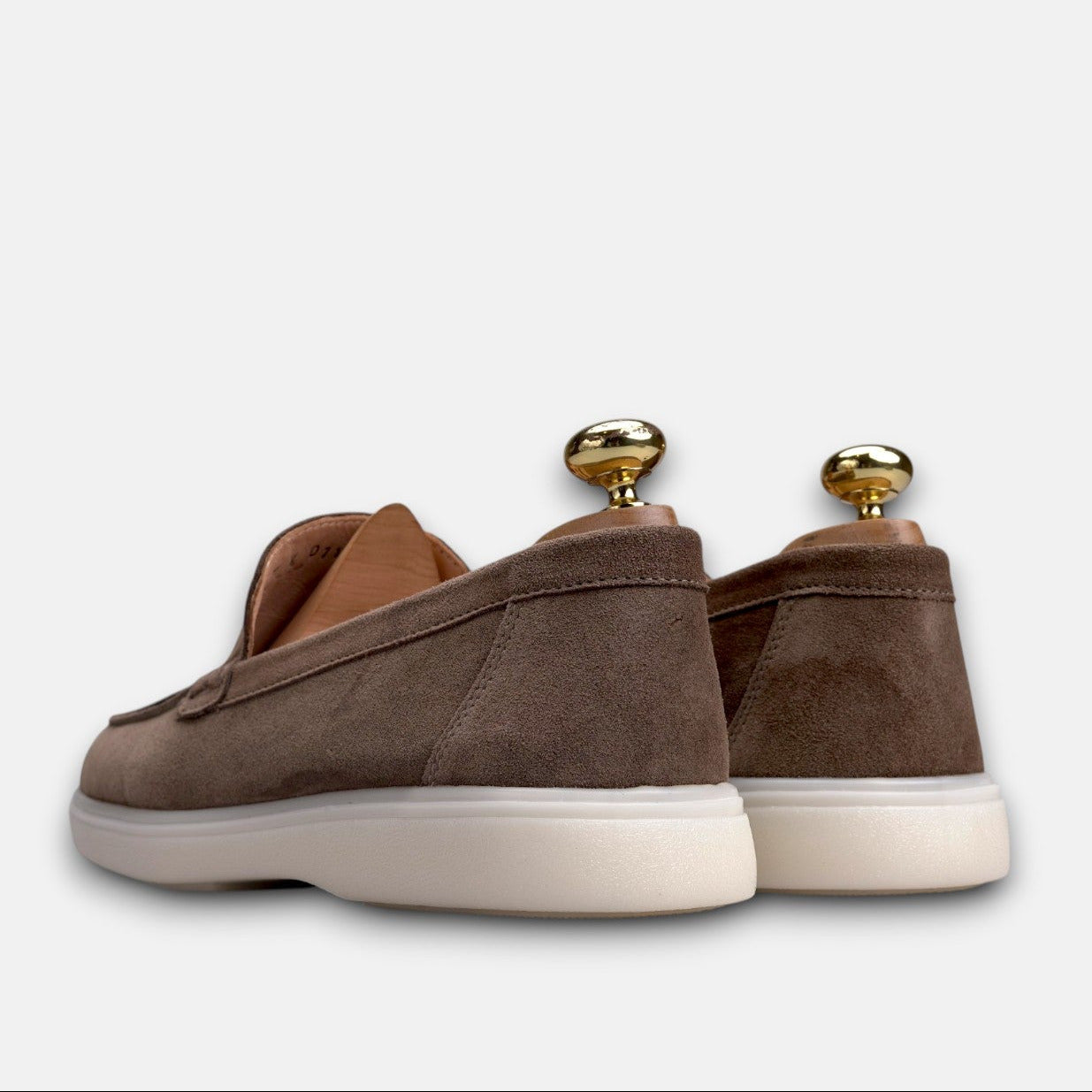 Volzak 713 Mocassin en daim Taupe
