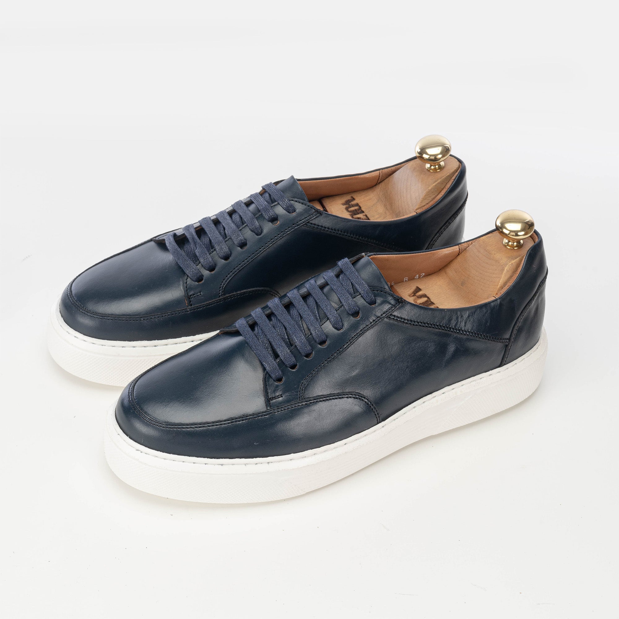 Volzak 5230 Basket en cuir bleu