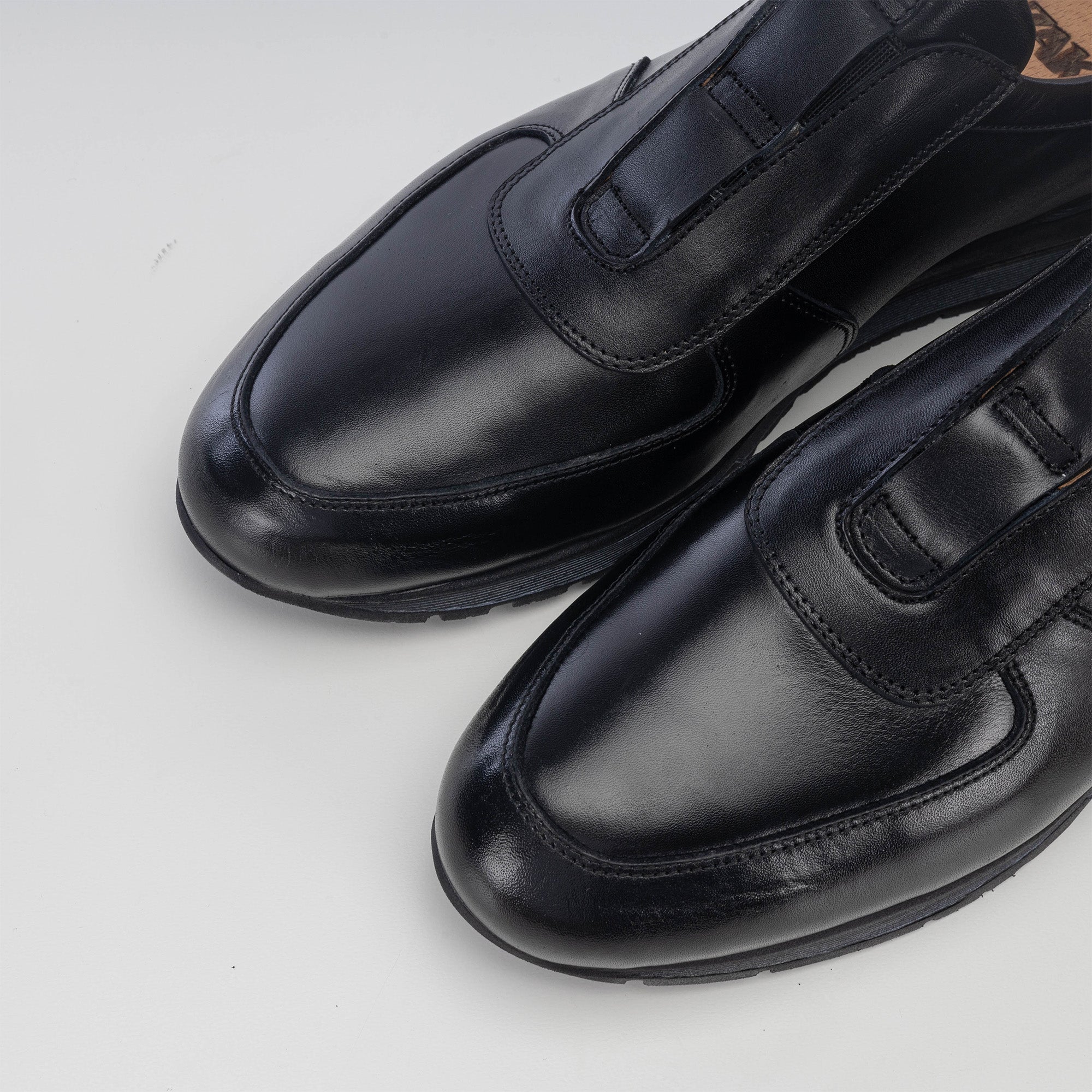 Volzak 5227 Basket en cuir noir