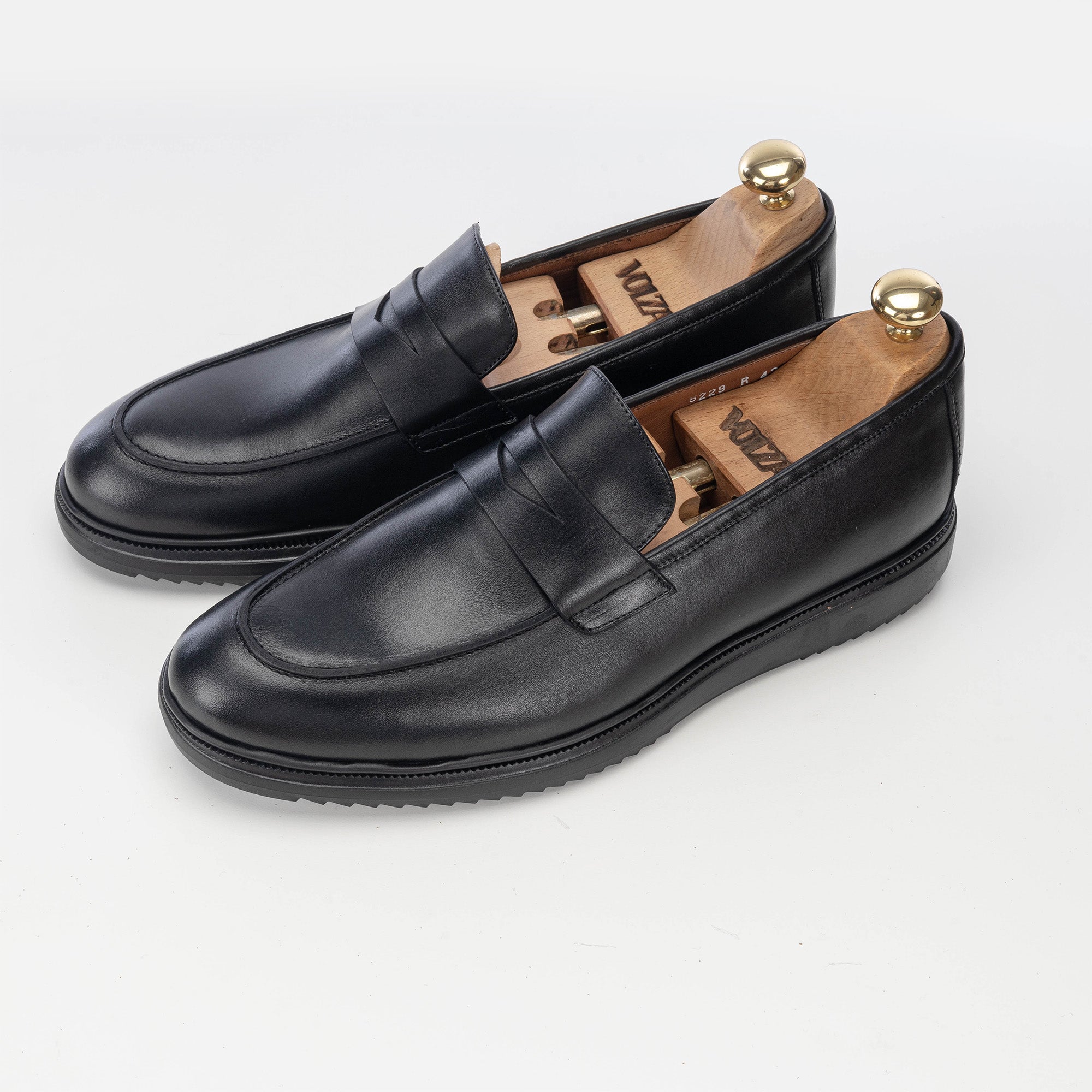 Volzak 5229 chaussure en cuir noir