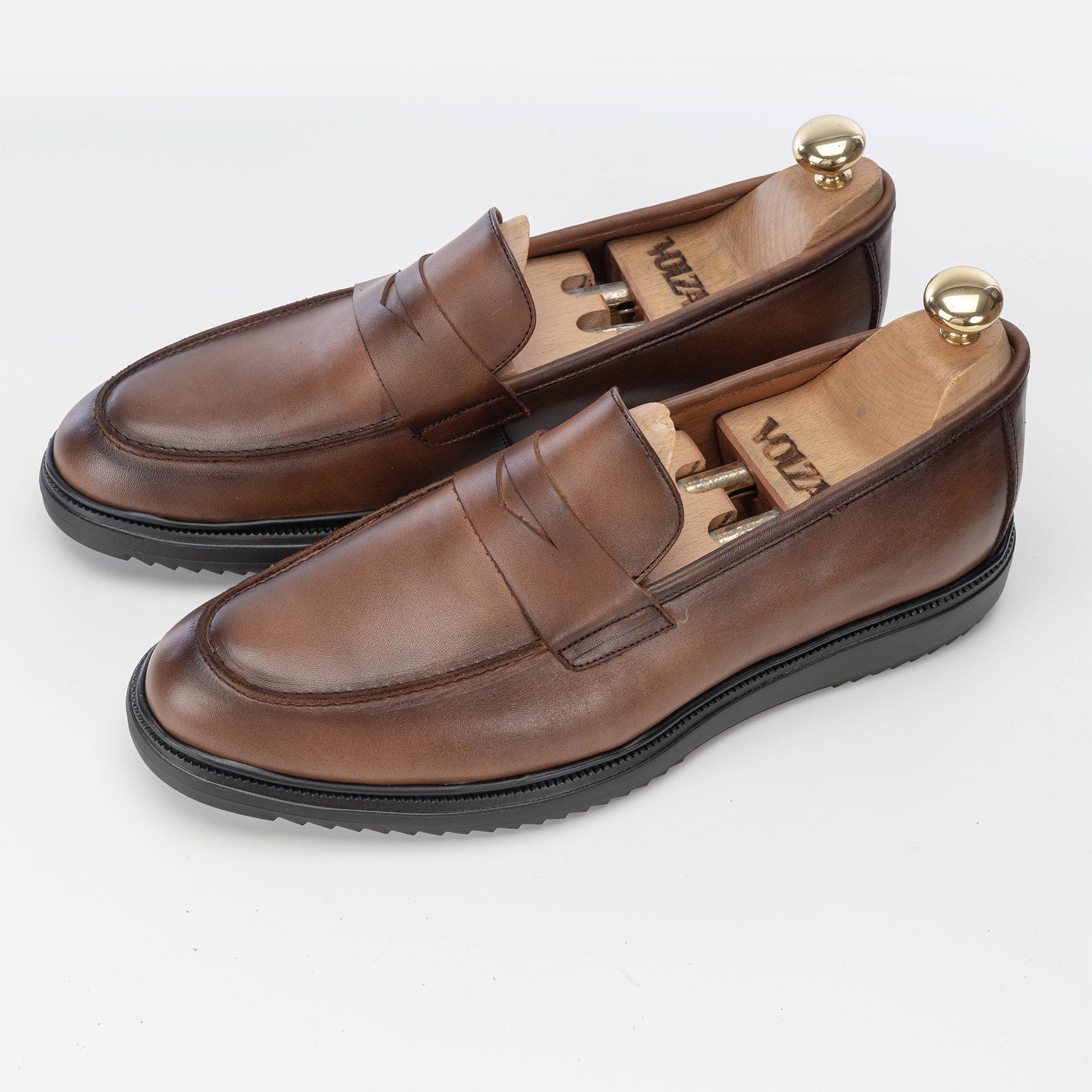 Volzak 5229 chaussure en cuir marron vintage