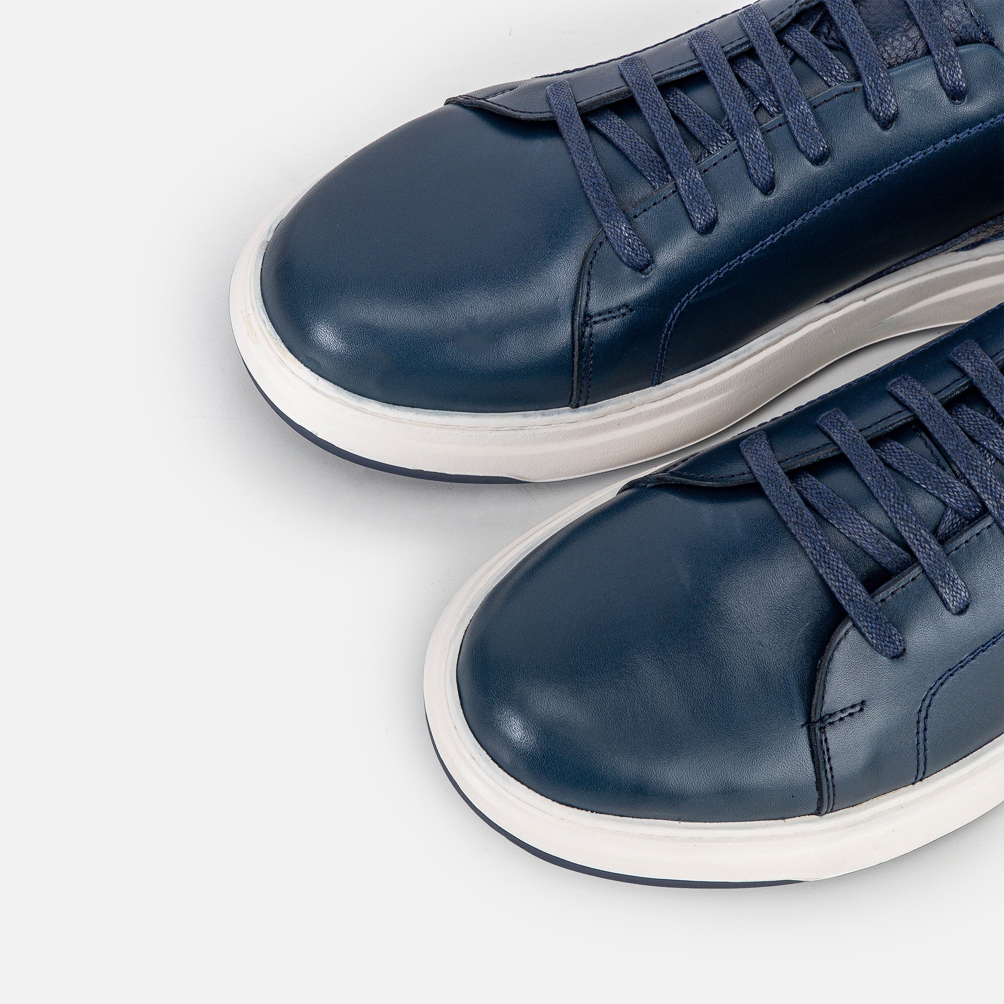 Volzak 6092 basket en cuir Bleu