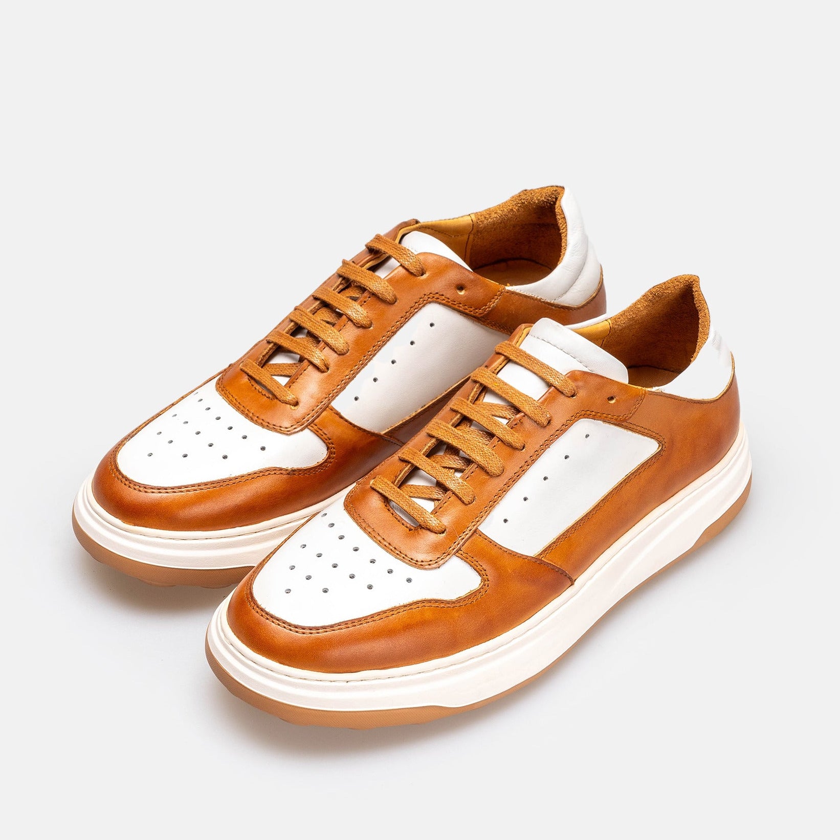 Volzak 6095 basket en cuir Camel