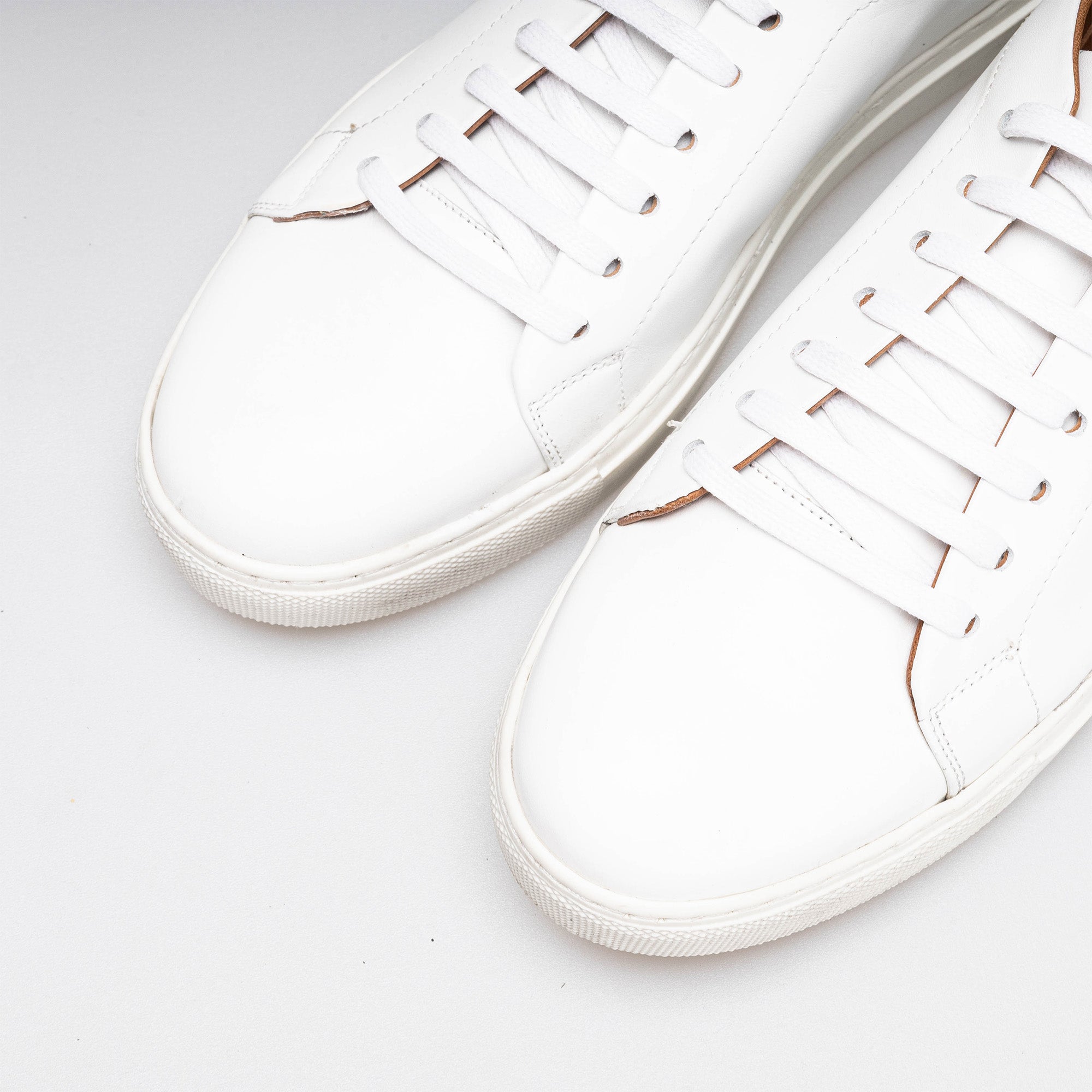 Volzak 5334 leather sneaker White