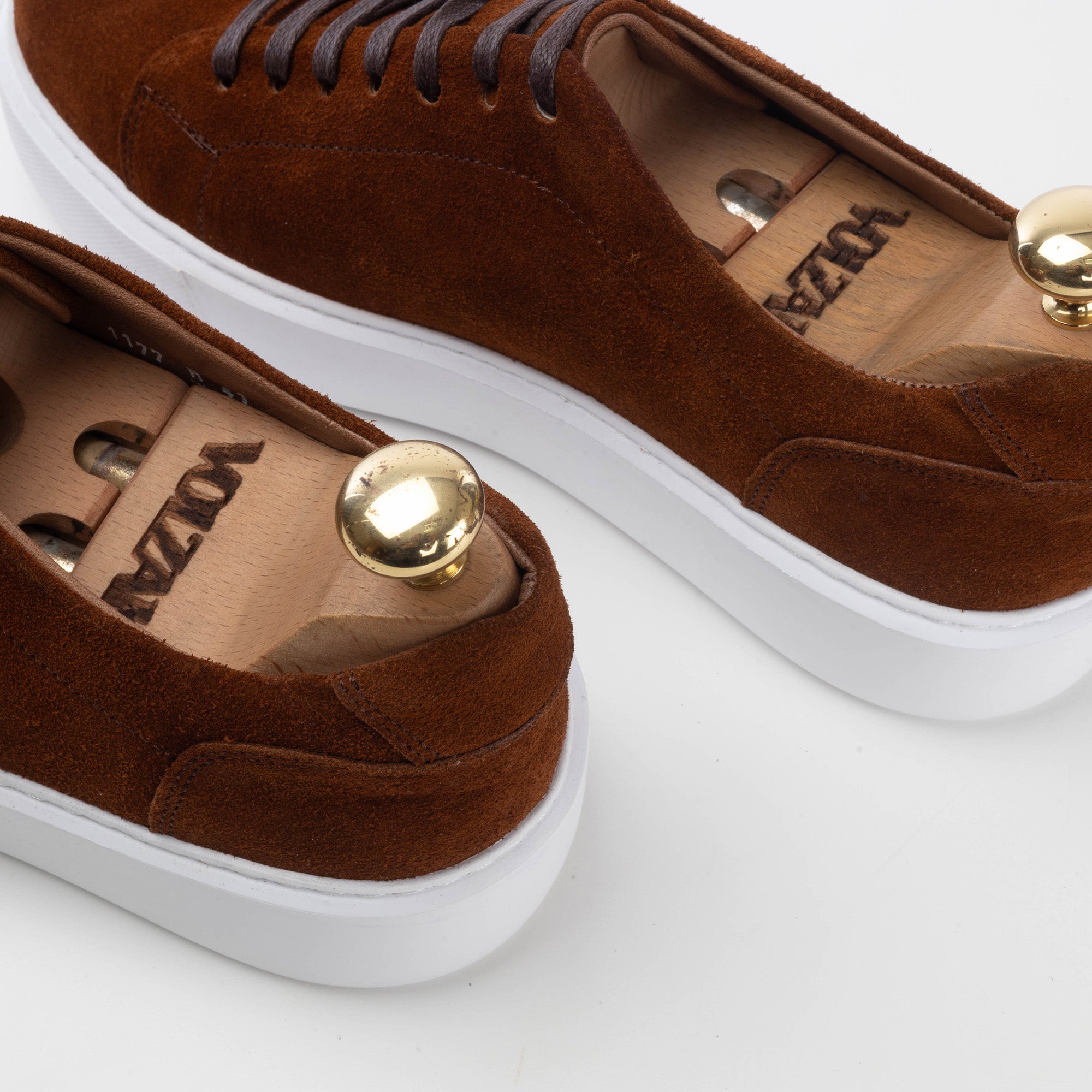 Volzak 5177 basket en daim camel