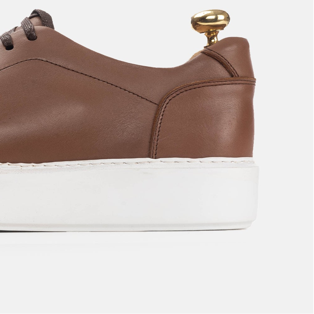 Volzak 5177 basket en cuir camel