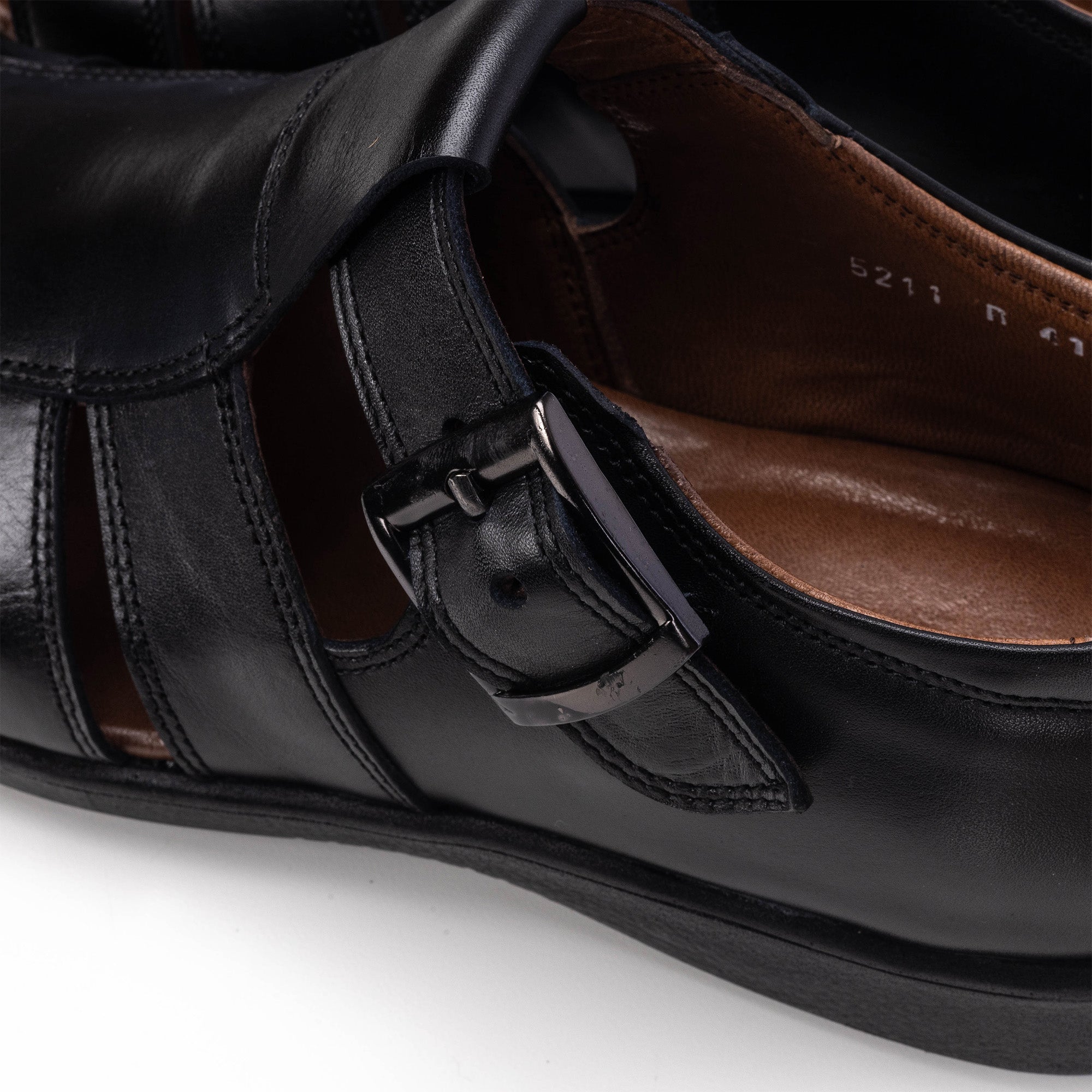 '''5211 Sandale en cuir noir