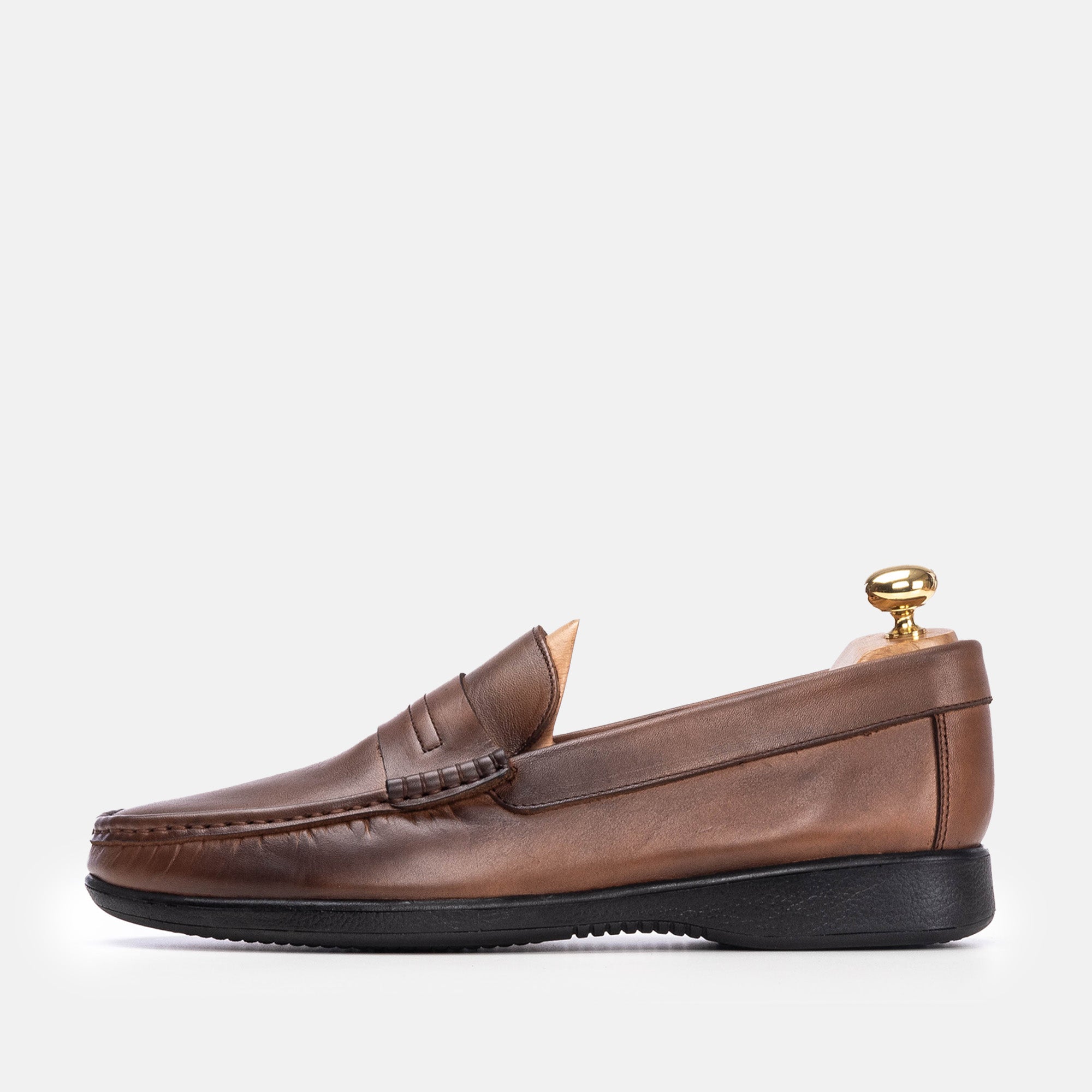 '''5212 Chaussure en cuir marron vintage