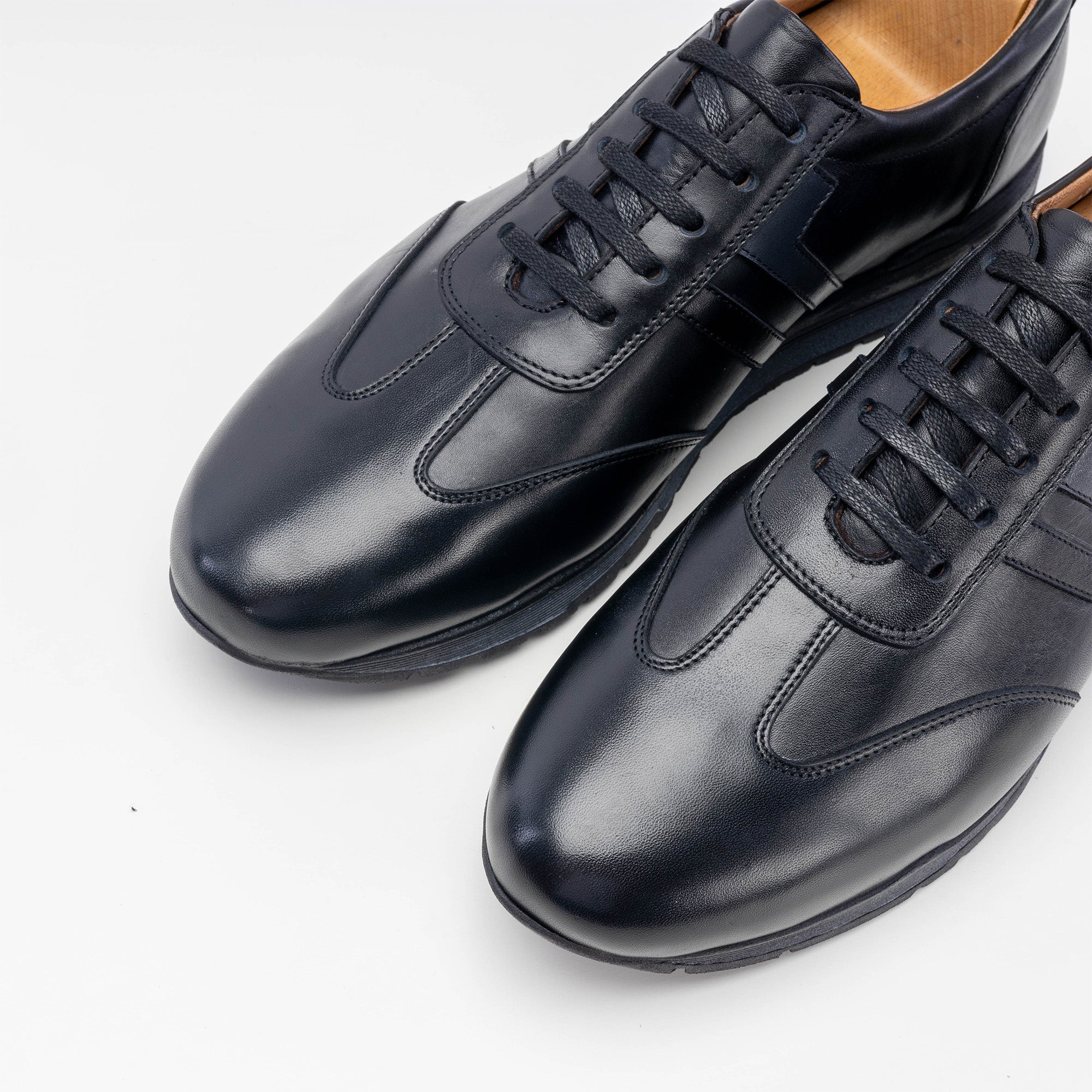 Volzak 5201 basket en cuir noir