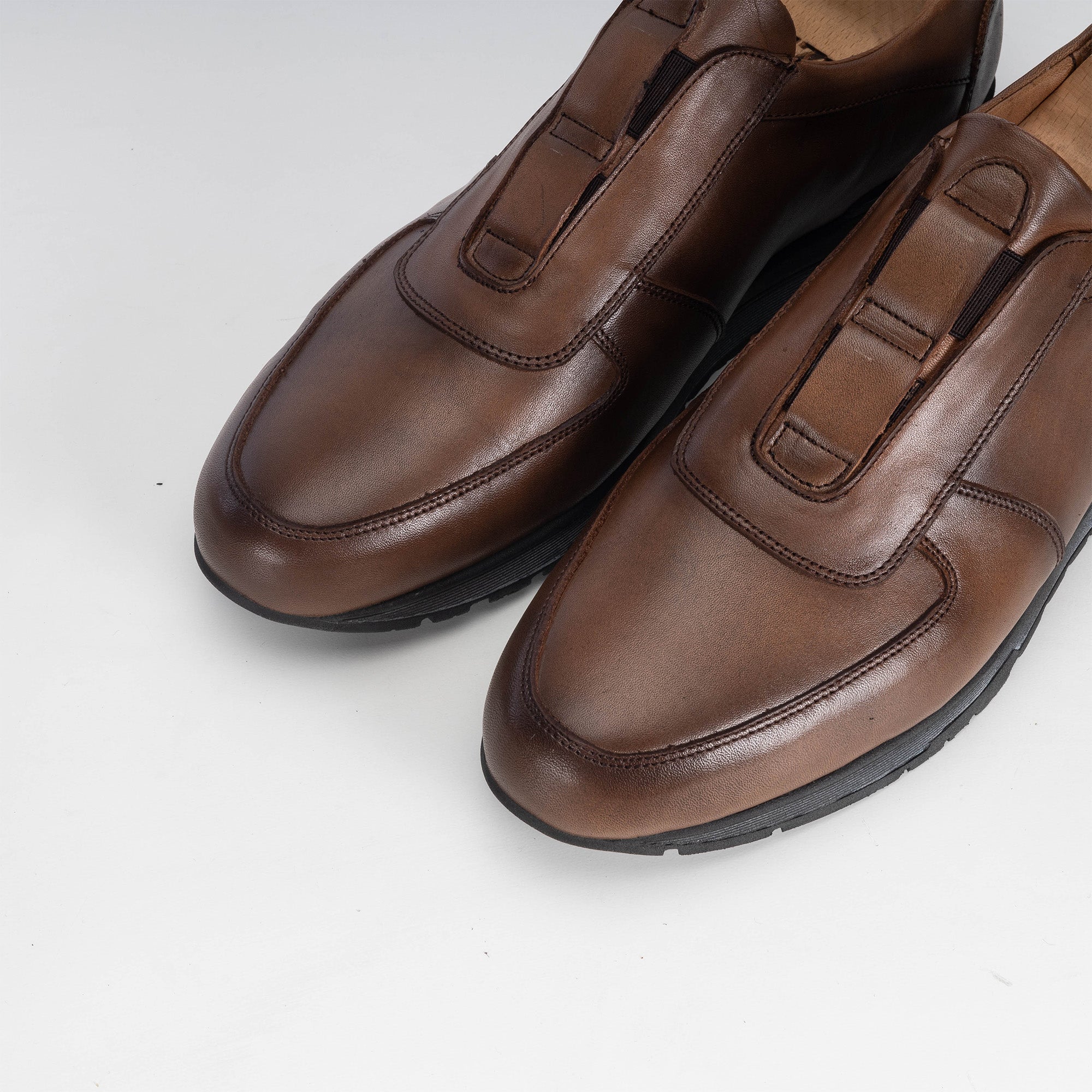 Volzak 5227 Basket en cuir marron vintage