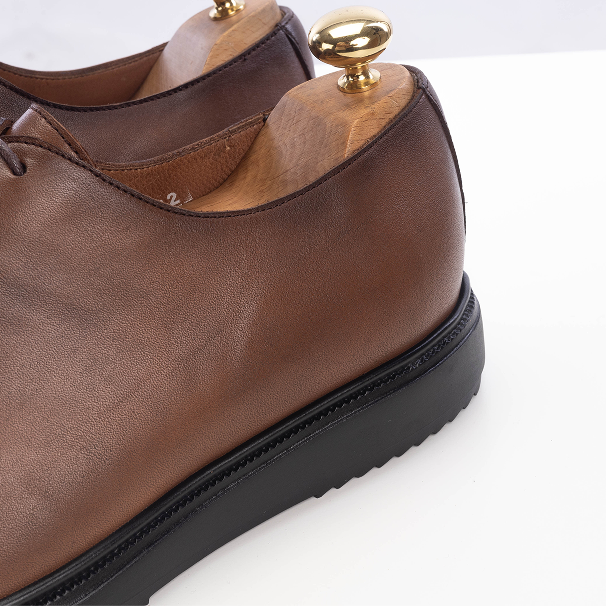 Volzak 5228 chaussure en cuir marron vintage