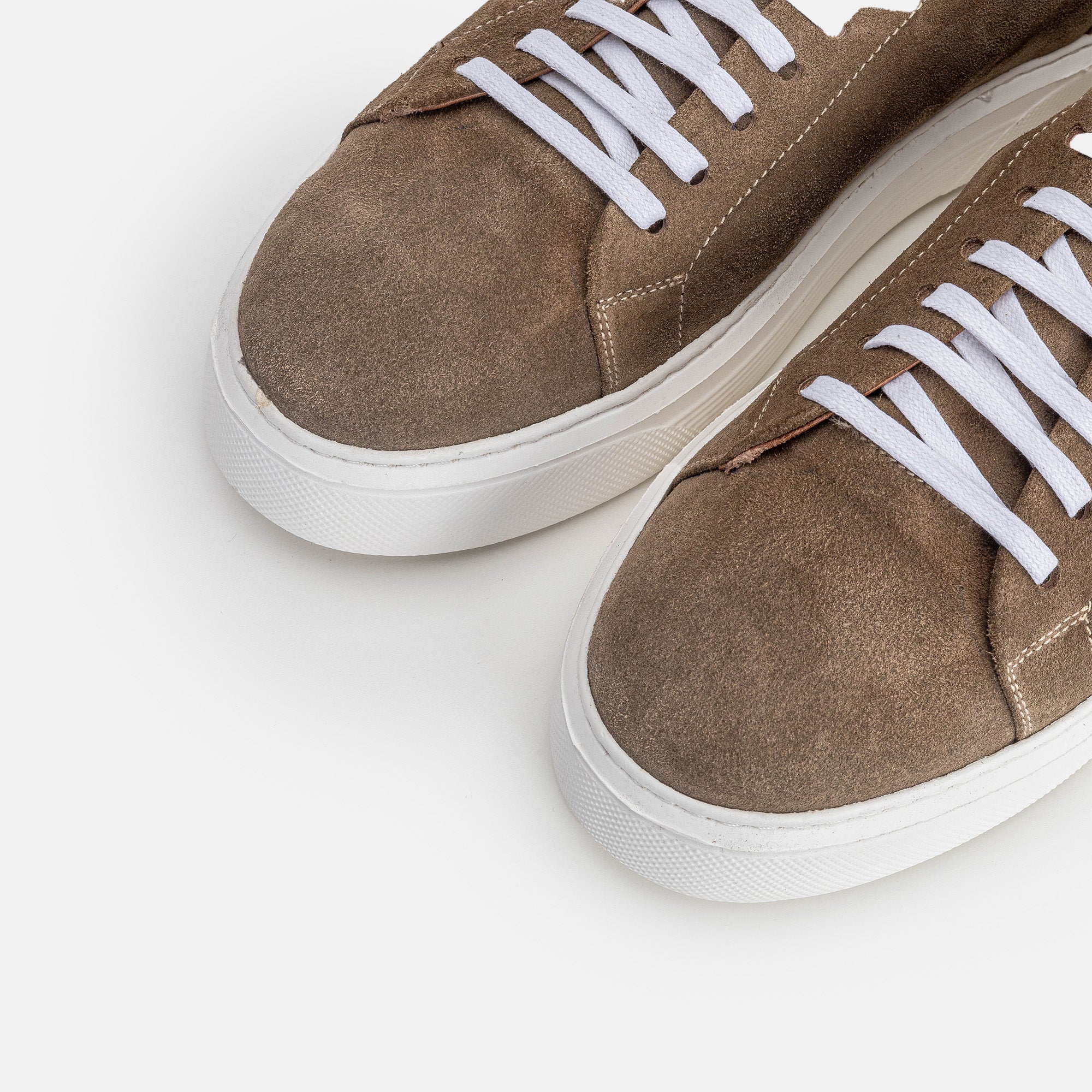 Volzak 5214 basket en daim Taupe