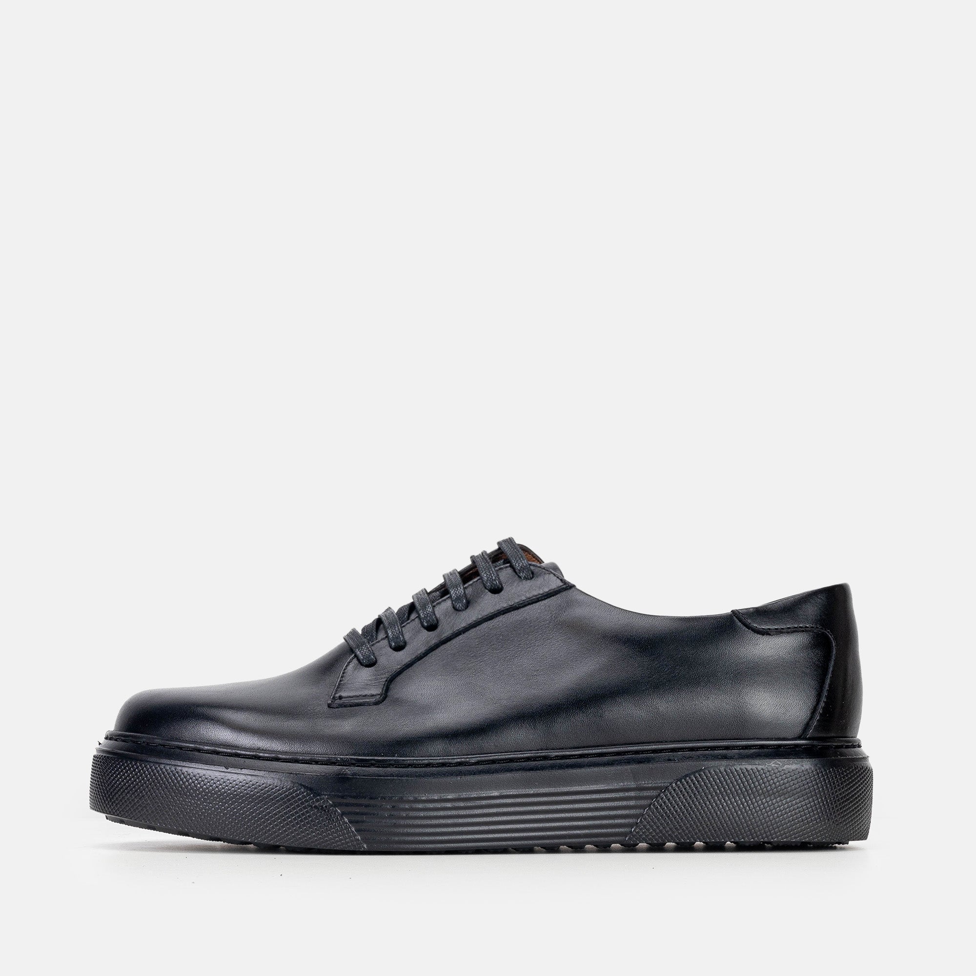 Volzak 5301 leather sneaker Black