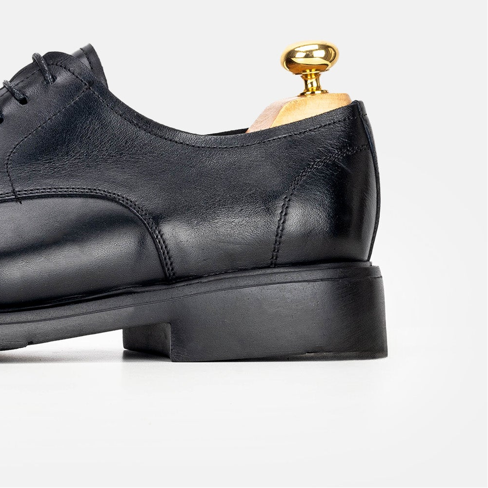 حذاء فولزاك 5324 جلدي أسود