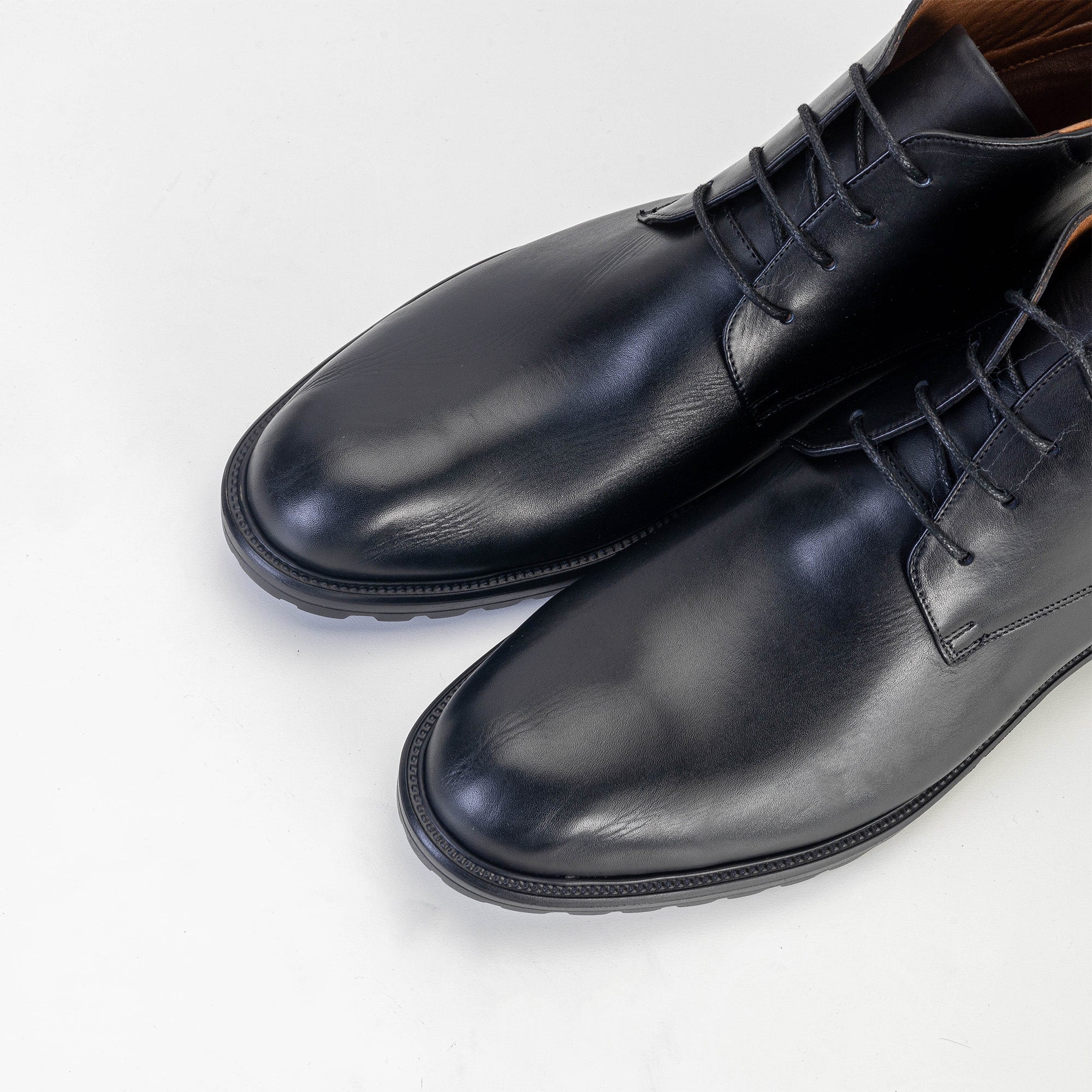 Volzak 5303 Black Leather Ankle Boot