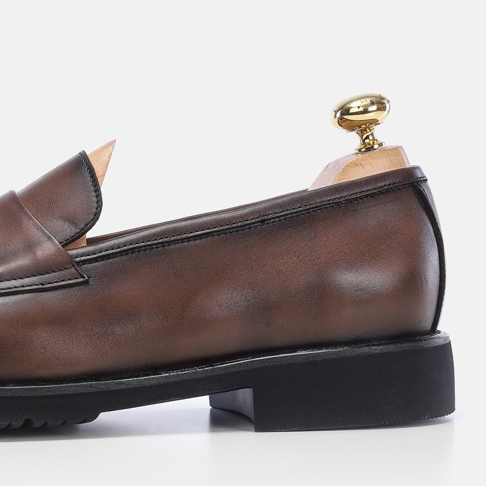 '''5162 chaussure cuir marron vintage