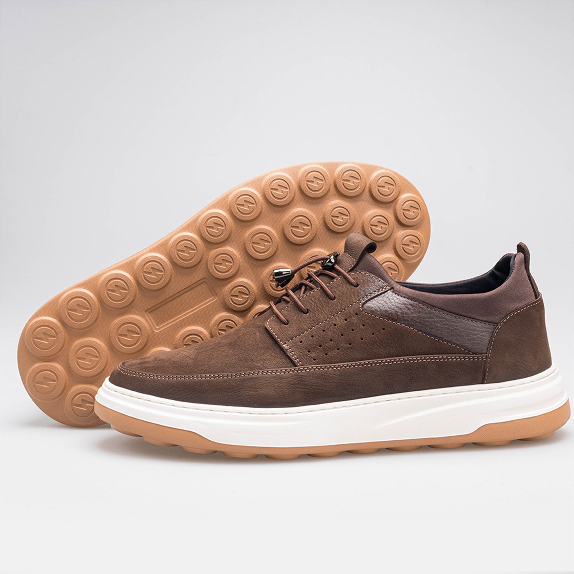 Volzak 317 basket en nubuck Marron