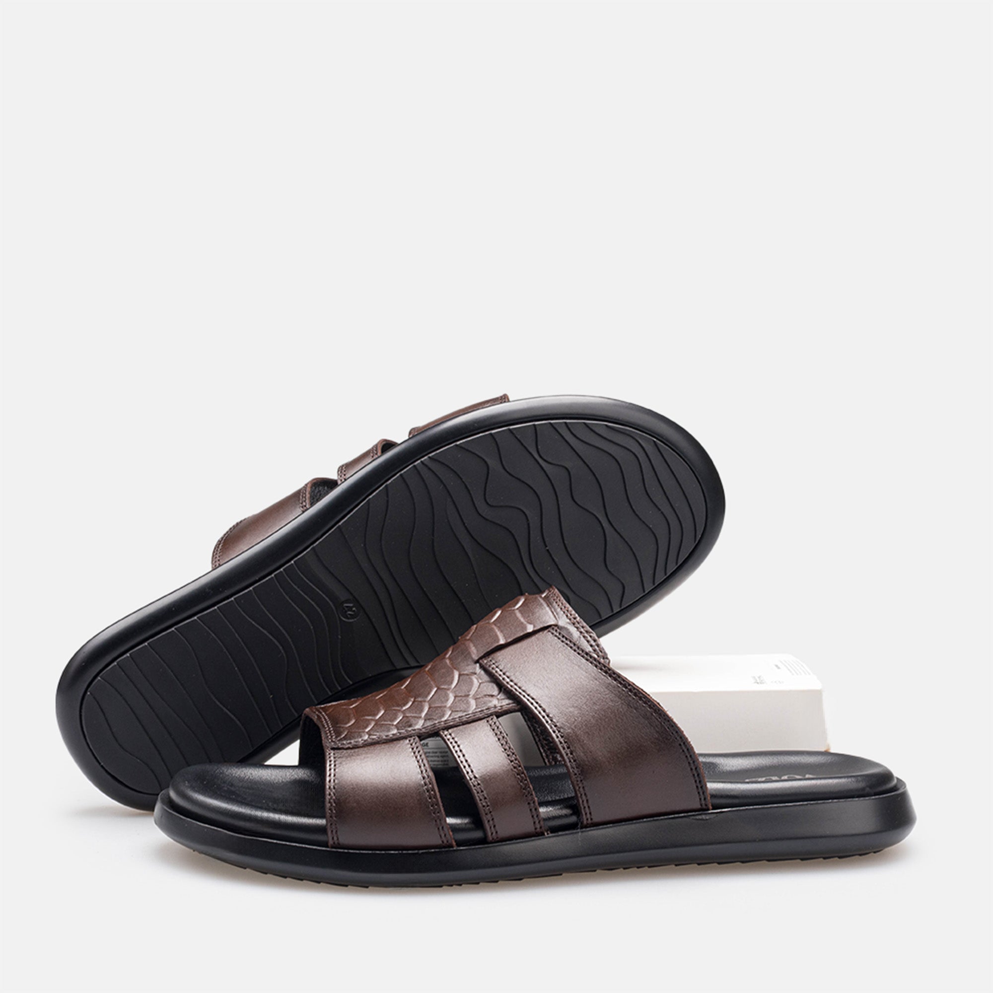 Volzak 5406 Sandale en cuir Marron