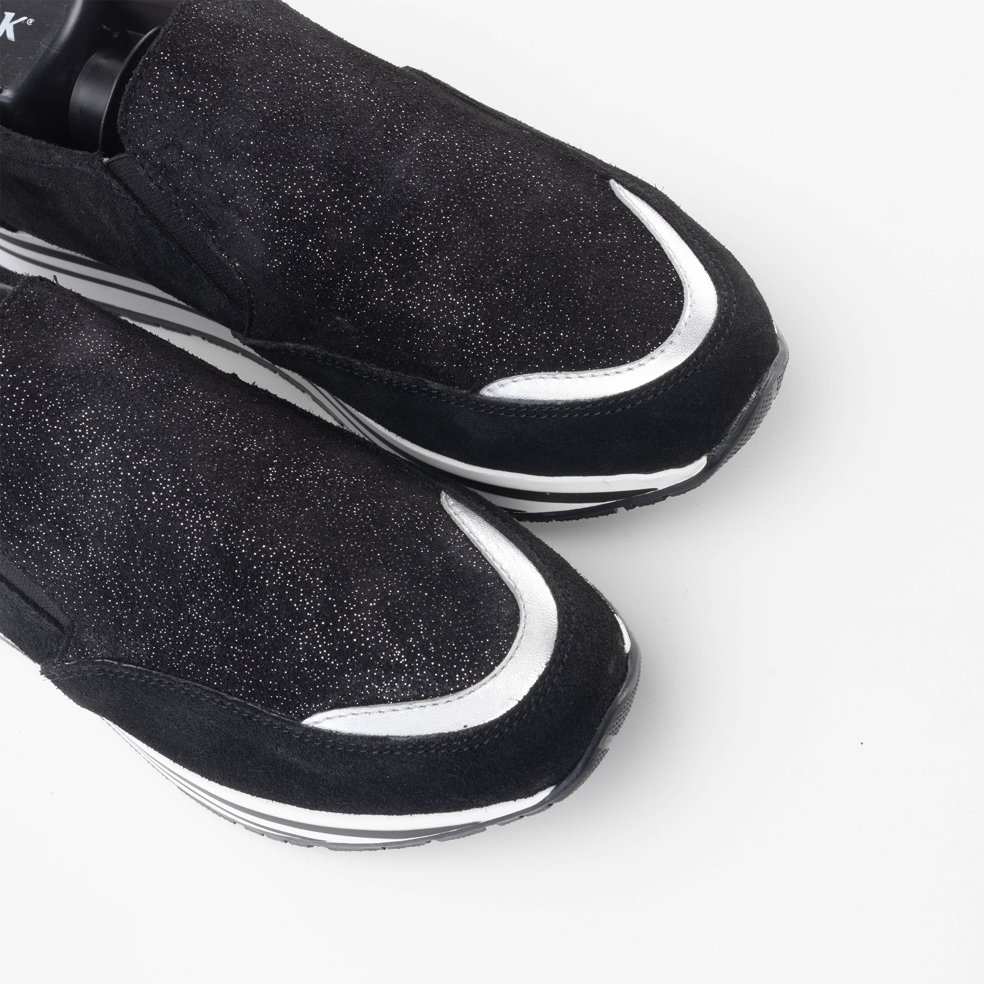 Volzak 144 Basket en daim Noir