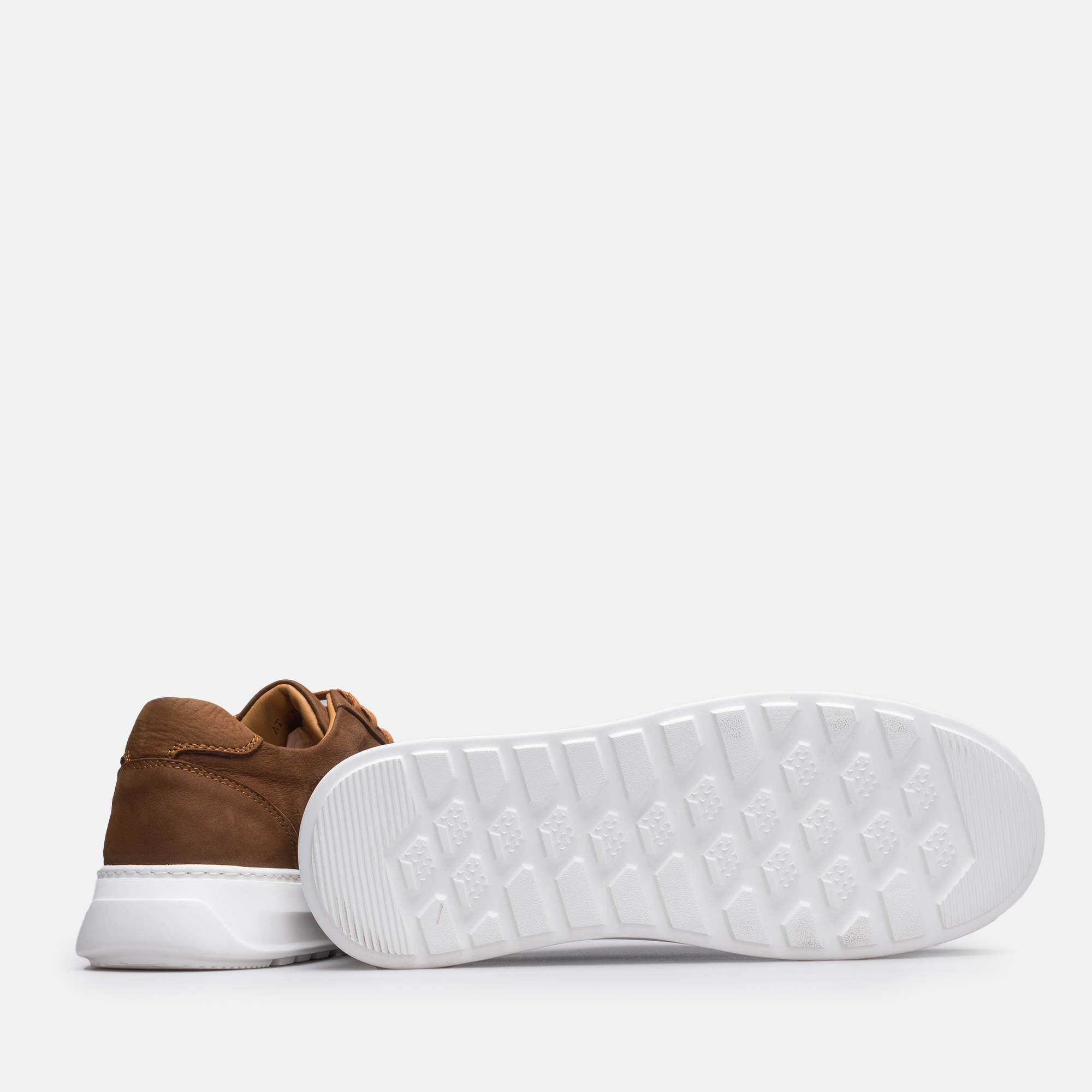 Volzak 6041 Basket en nubuck Camel
