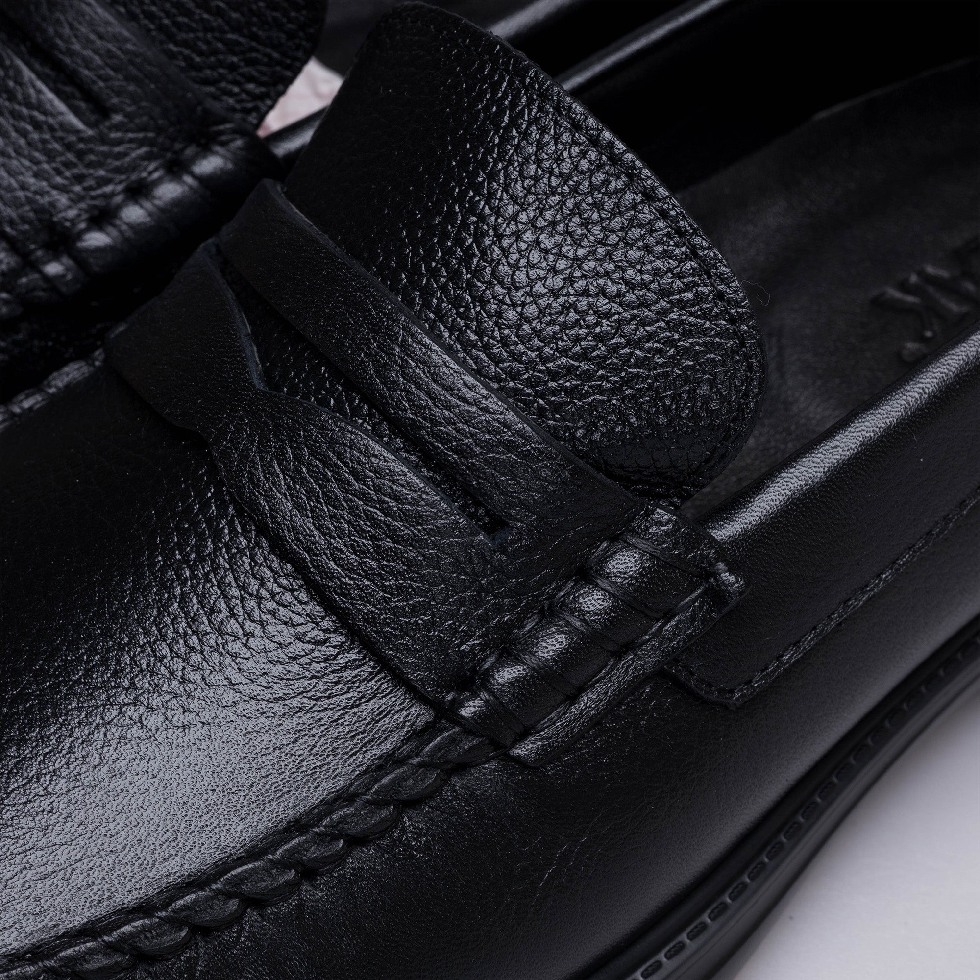 Volzak 010 Chaussure en cuir Noir