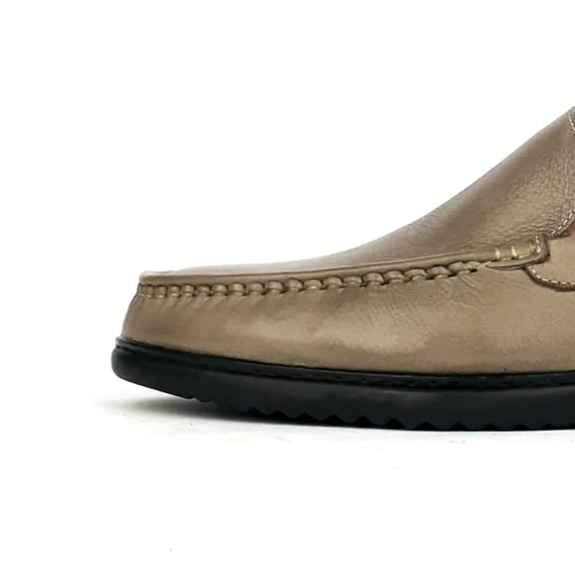 .105 Taupe Leather Moccasin