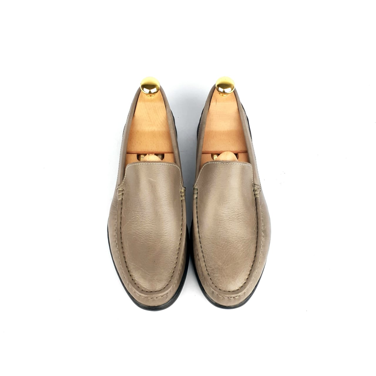 .105 Taupe Leather Moccasin