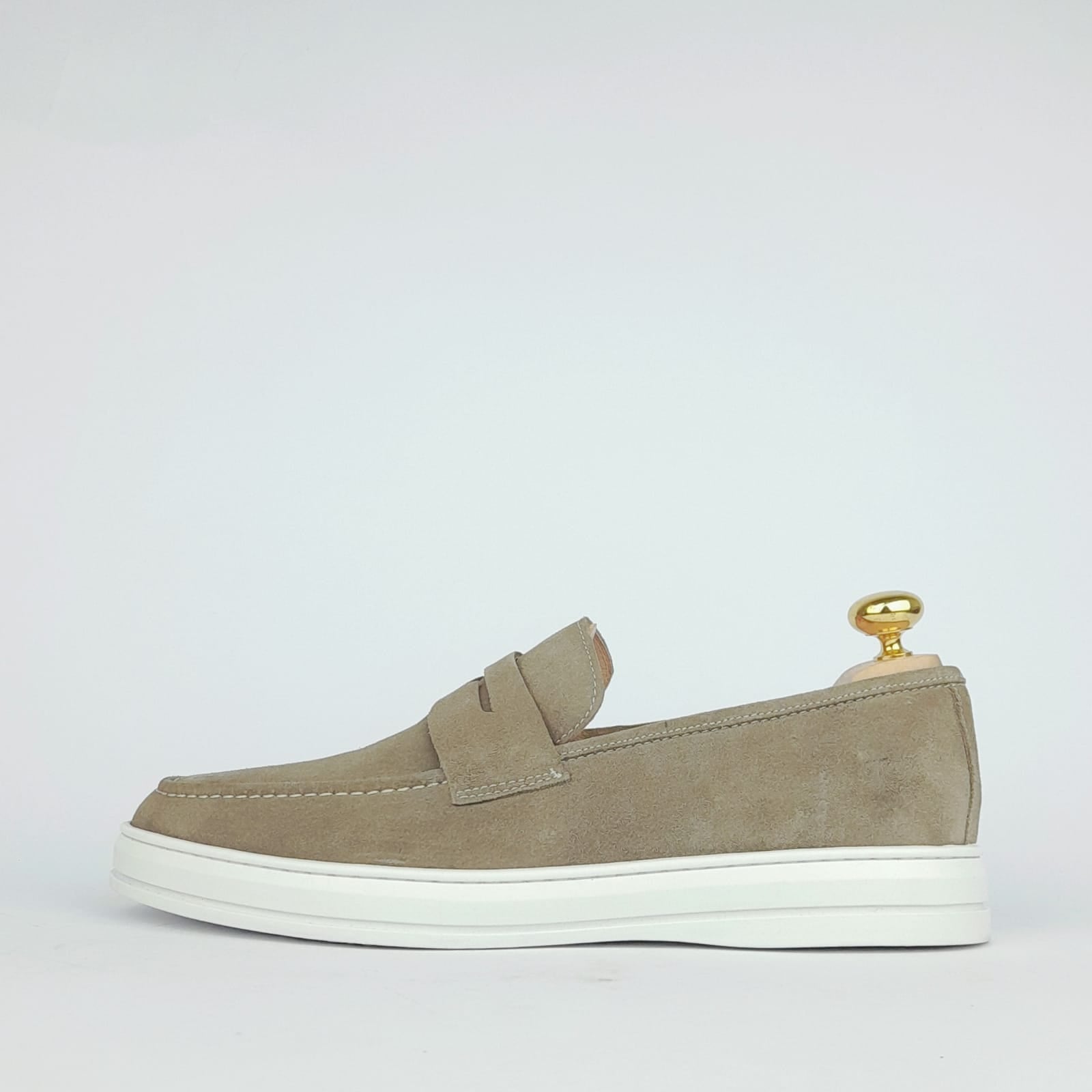 .6044 Mocassin en daim Taupe