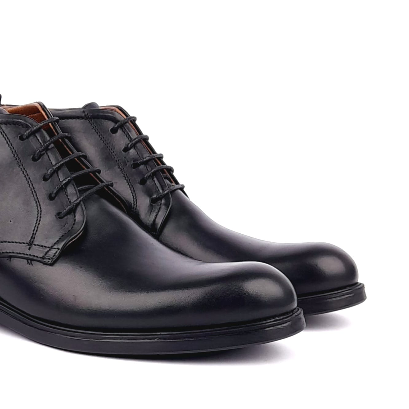 Volzak 6035 Black Leather Ankle Boot