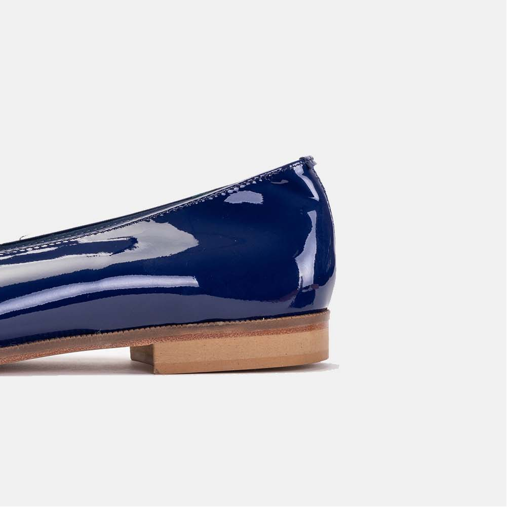 Volzak 1077 Chaussure en cuir vernis Bleu