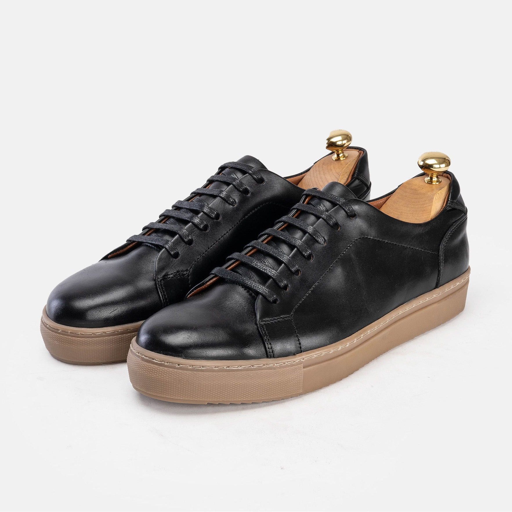 Volzak 5150 Basket en cuir Noir
