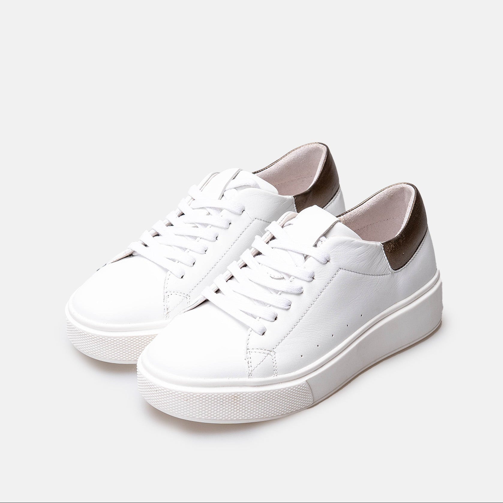 Volzak 2525 Basket en cuir Blanc