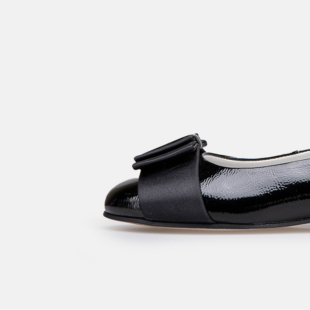 Volzak 077 Black Patent Leather Ballerina
