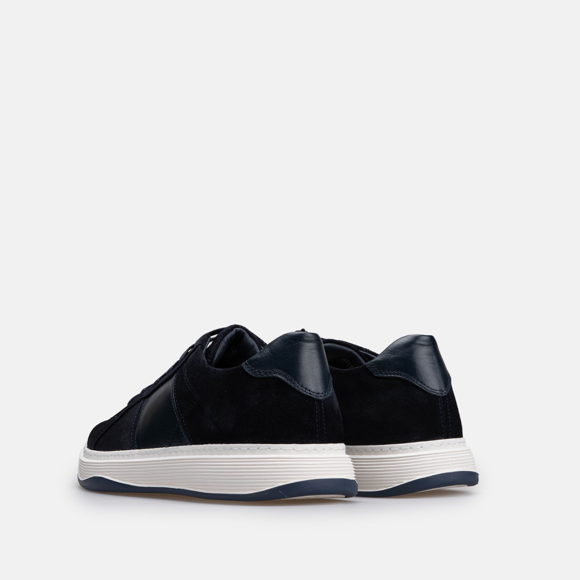 Volzak 7003 basket en daim Bleu