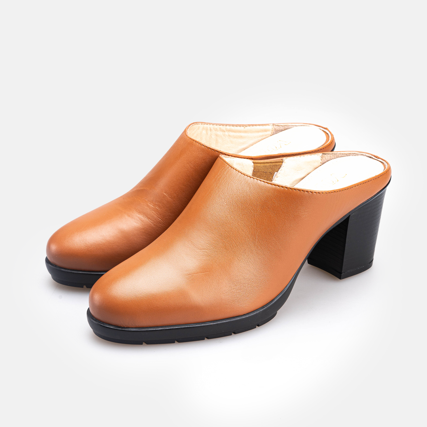 Volzak 686 Sabot à talon en cuir Camel