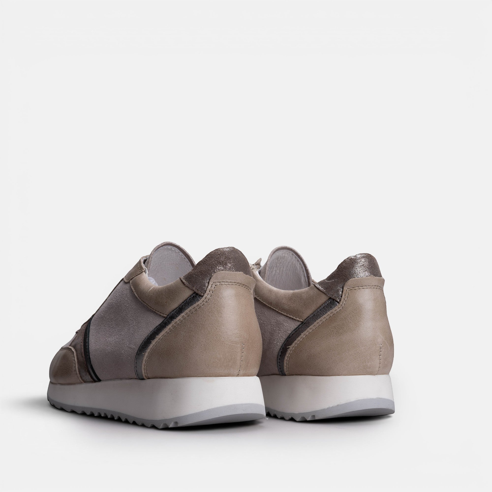 Volzak 700 Basket en daim Gris Beige