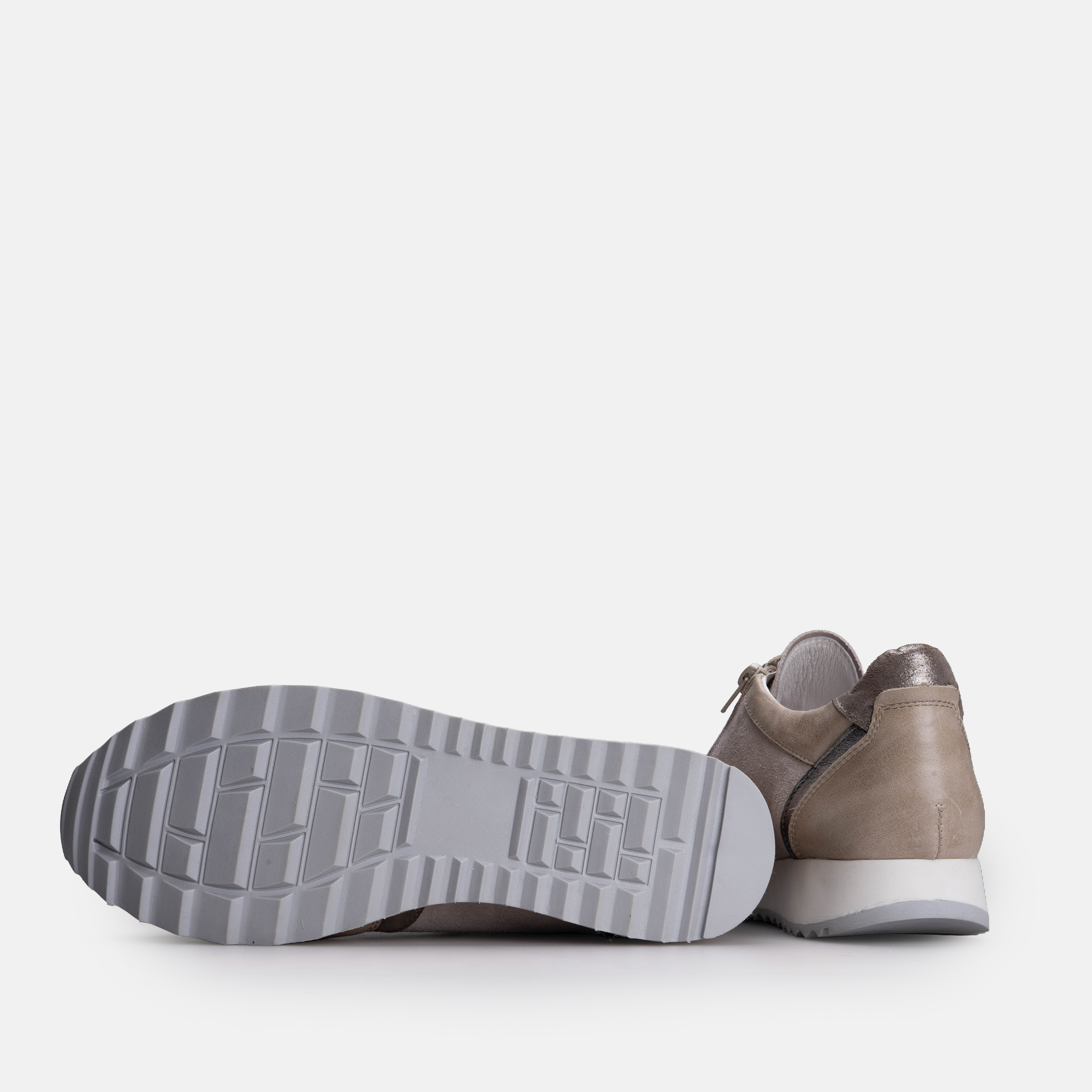 Volzak 700 Basket en daim Gris Beige