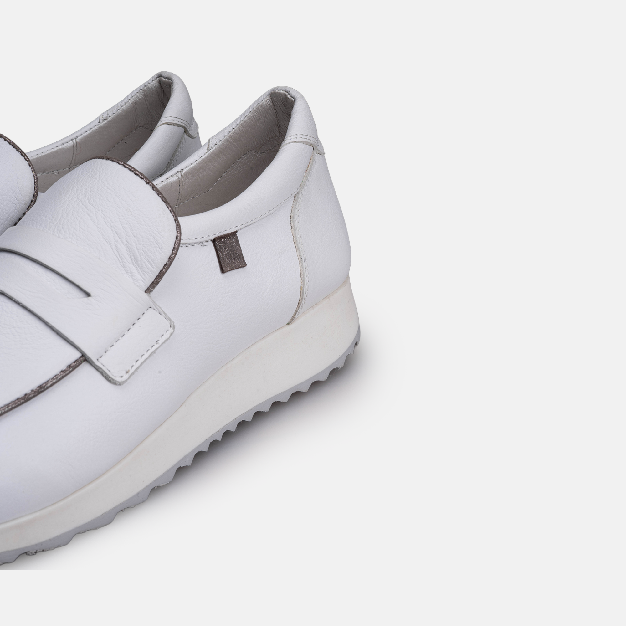 Volzak 702 Basket en cuir Blanc