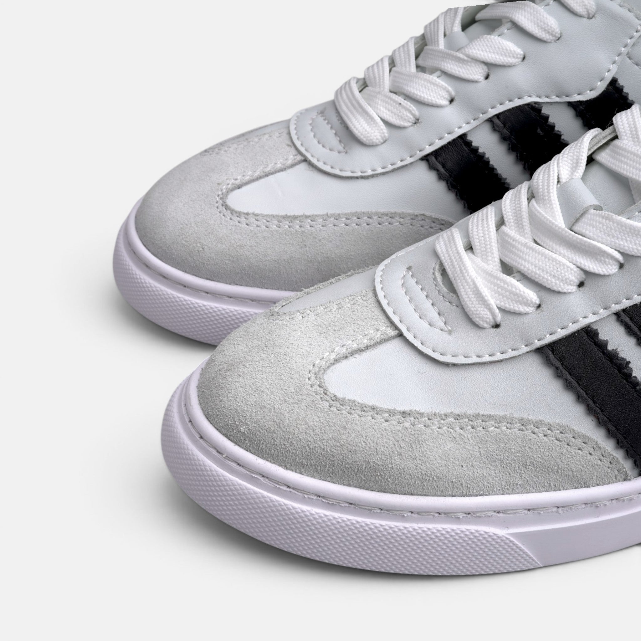 Volzak 714 Basket en cuir Noir